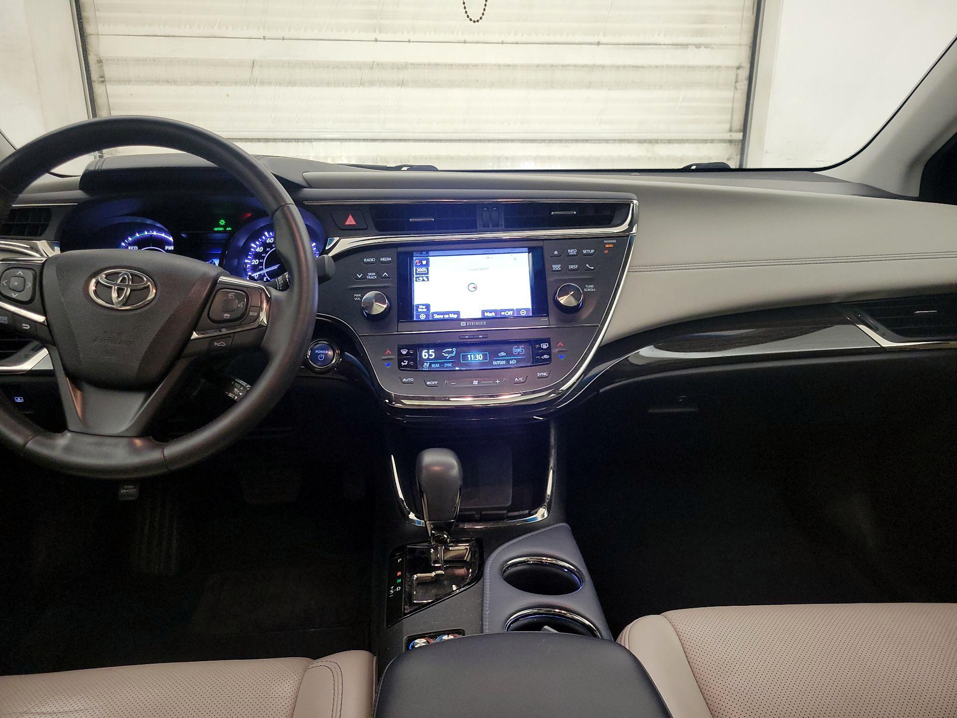 Thumbnail: 2013 Toyota Avalon - 9