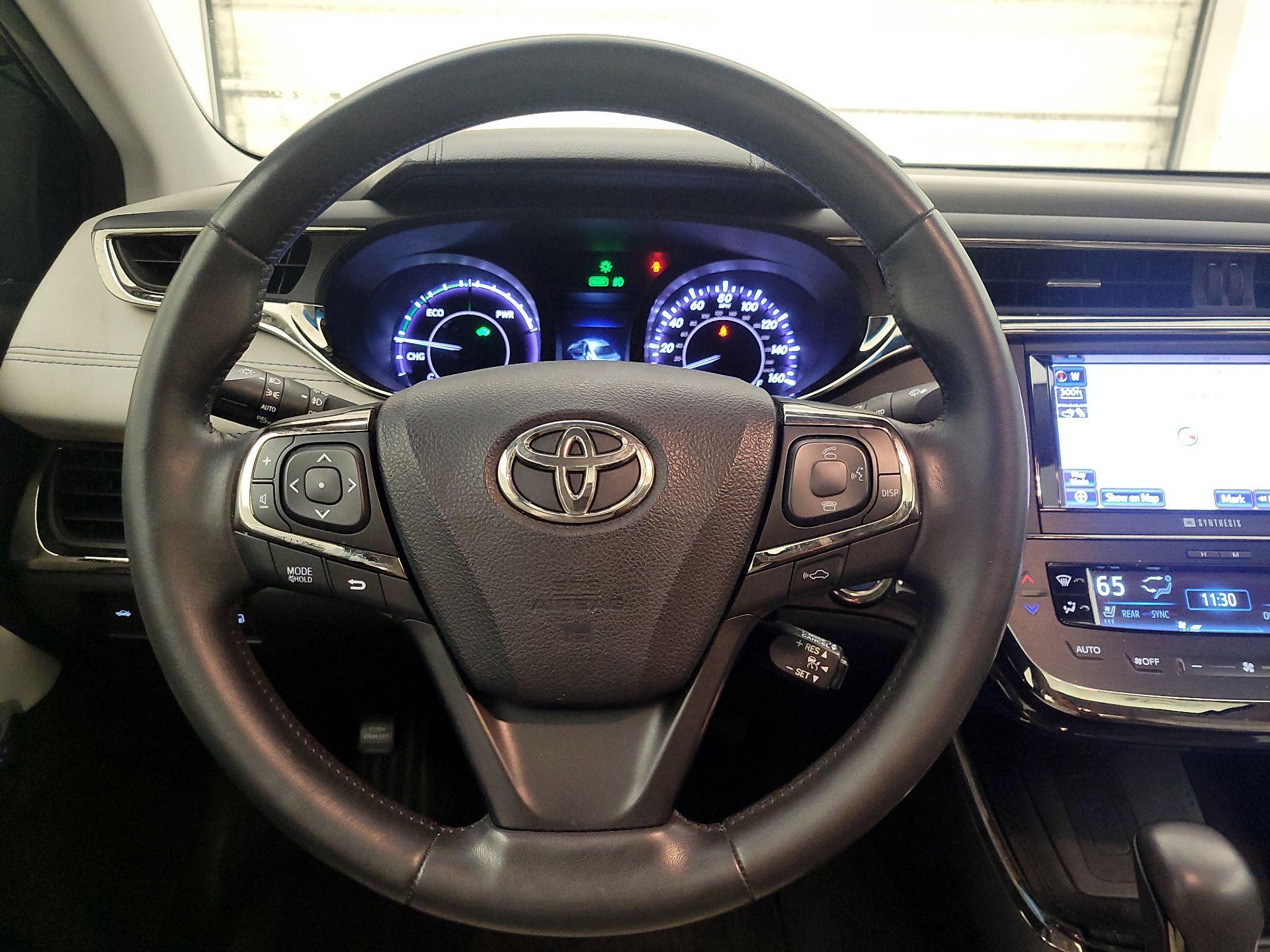 Thumbnail: 2013 Toyota Avalon - 10