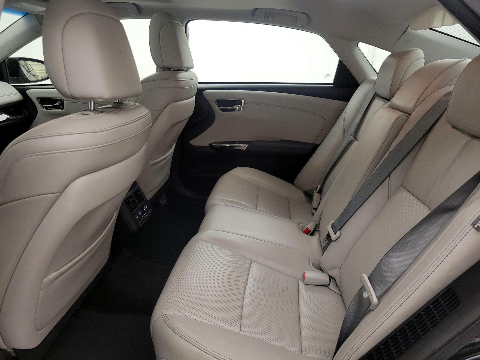 Thumbnail: 2013 Toyota Avalon - 20