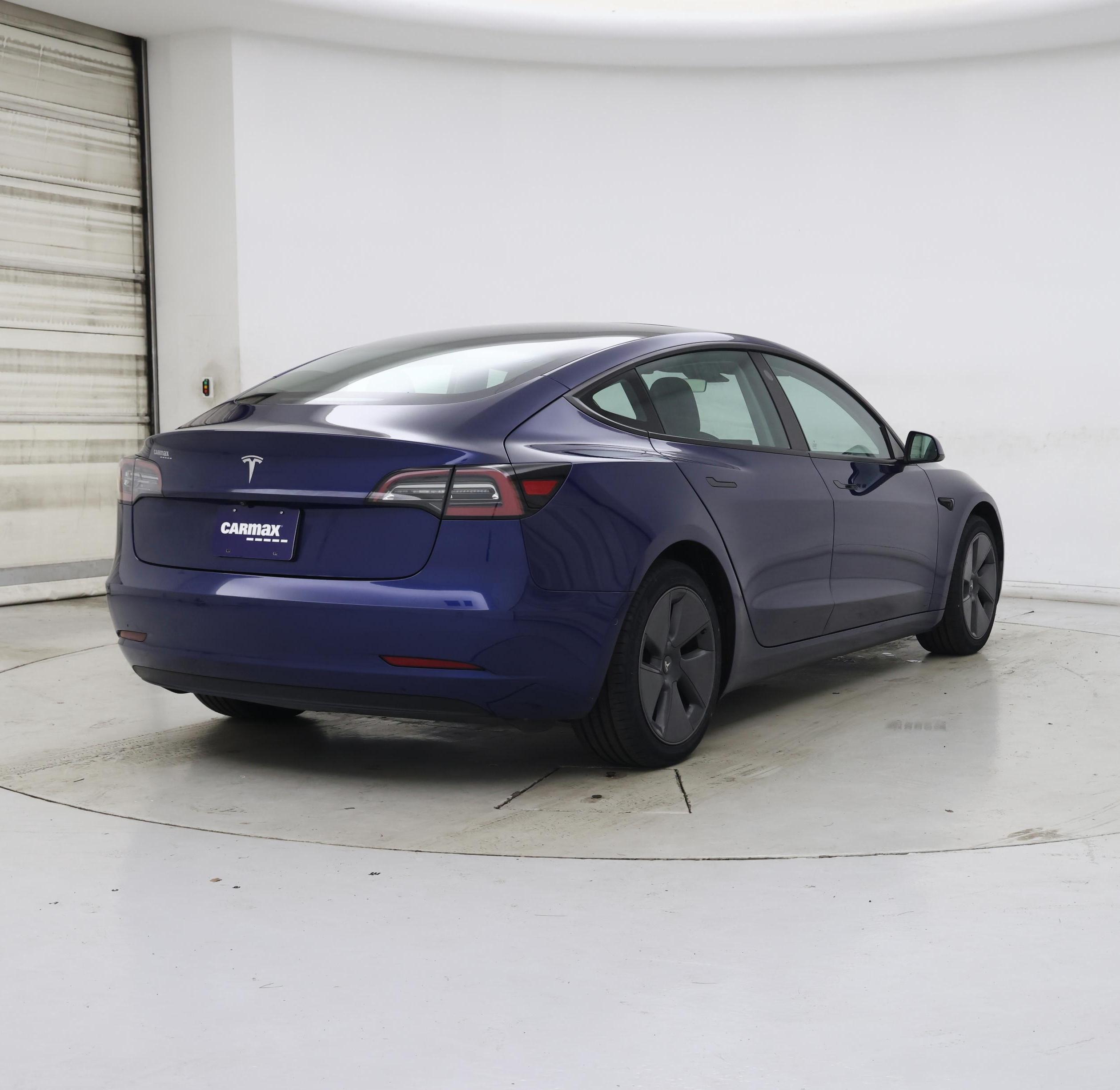 Thumbnail: 2021 Tesla Model 3 - 8