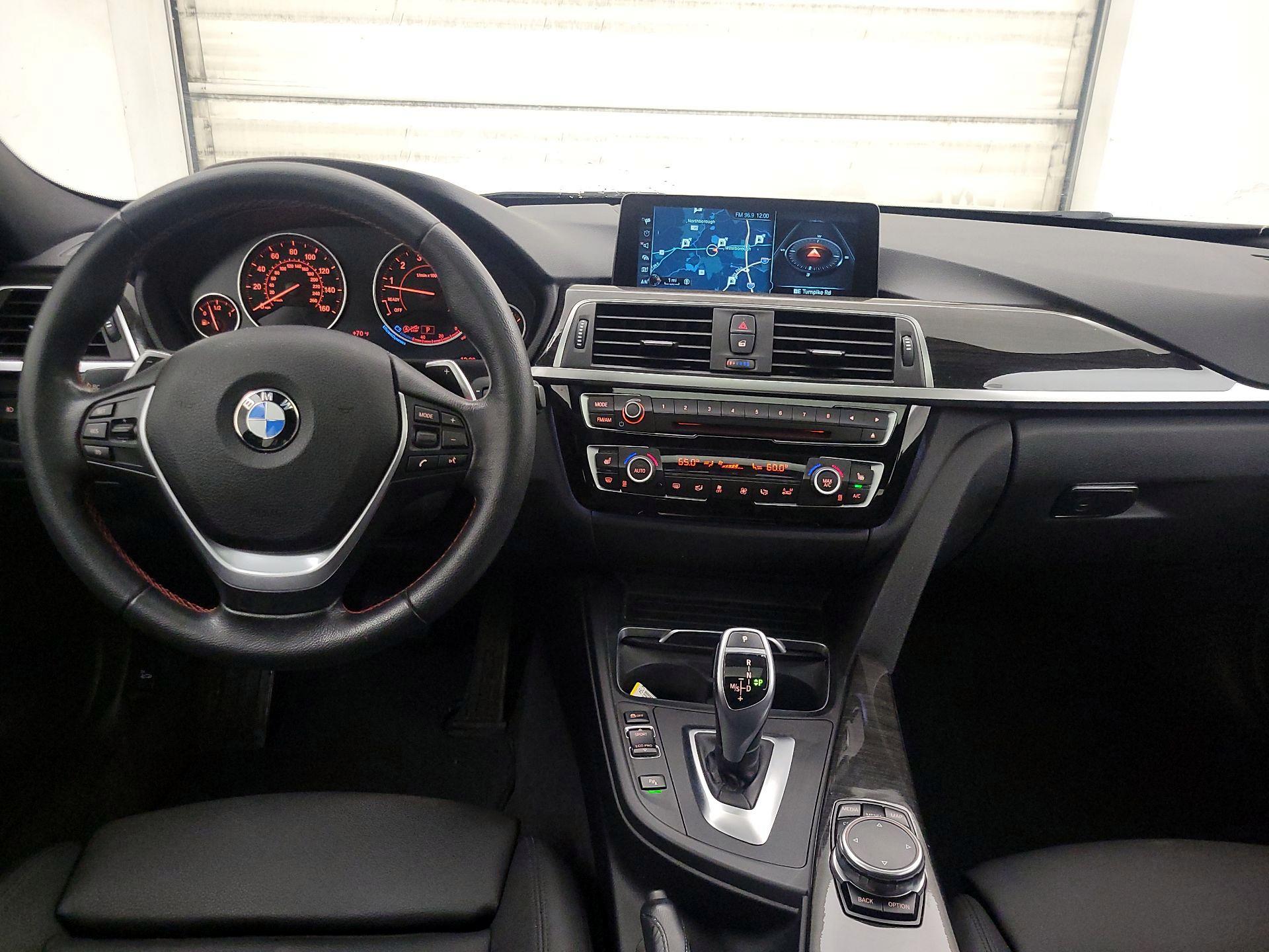 Thumbnail: 2017 BMW 3 Series - 9