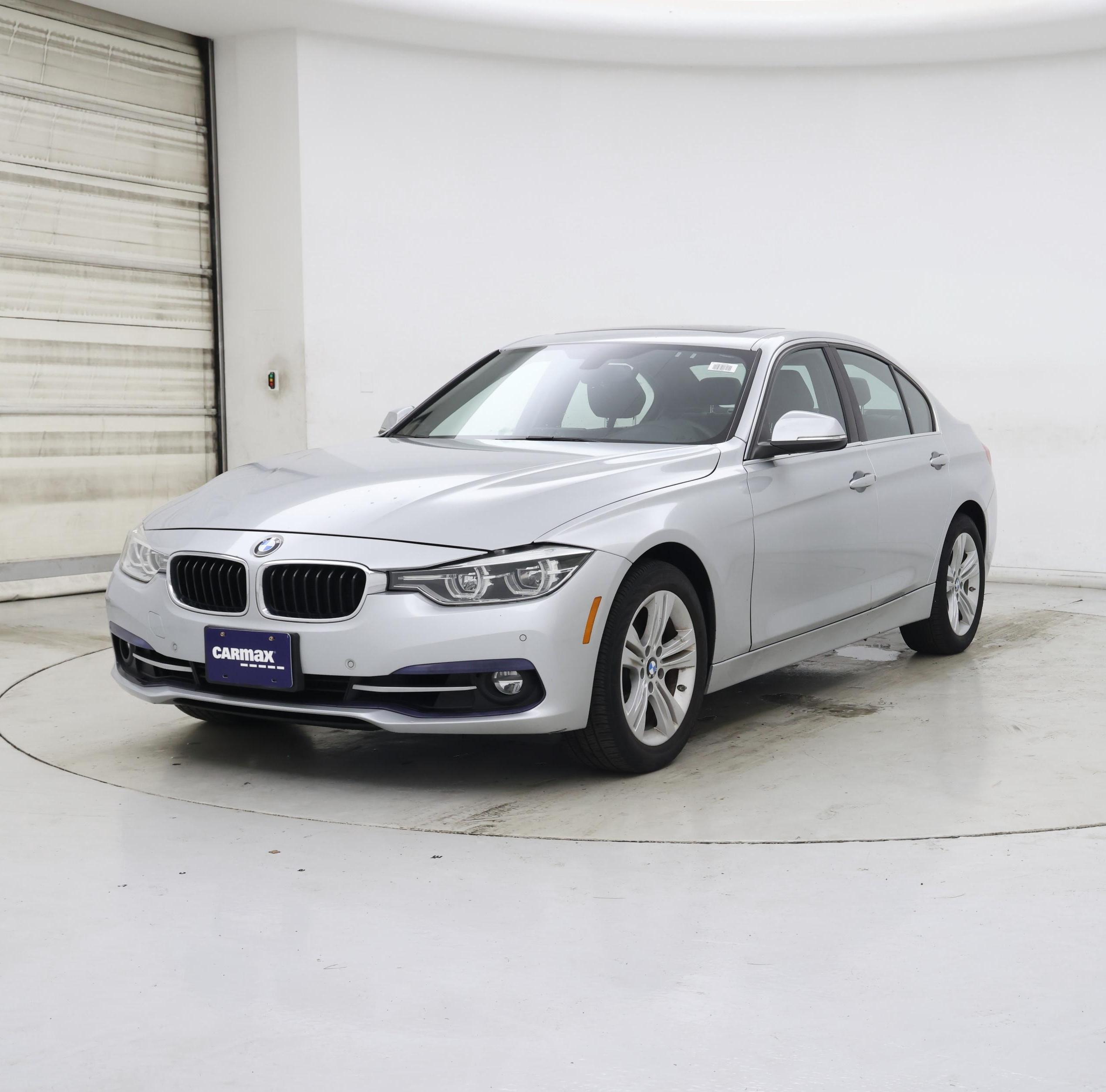 Thumbnail: 2017 BMW 3 Series - 4