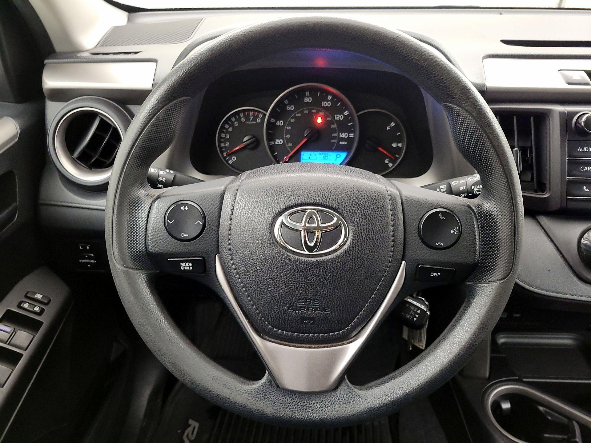 Thumbnail: 2016 Toyota RAV4 - 10