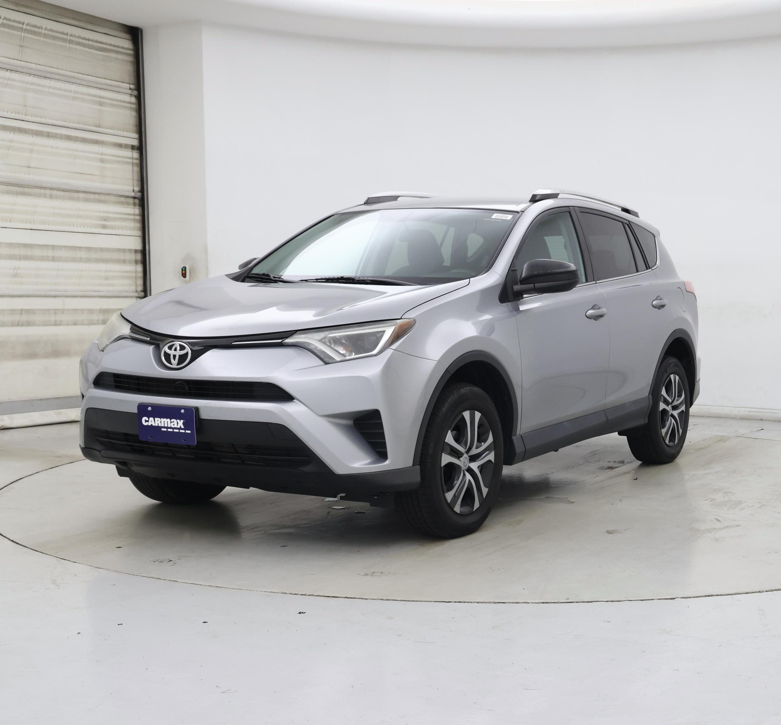 Thumbnail: 2016 Toyota RAV4 - 4