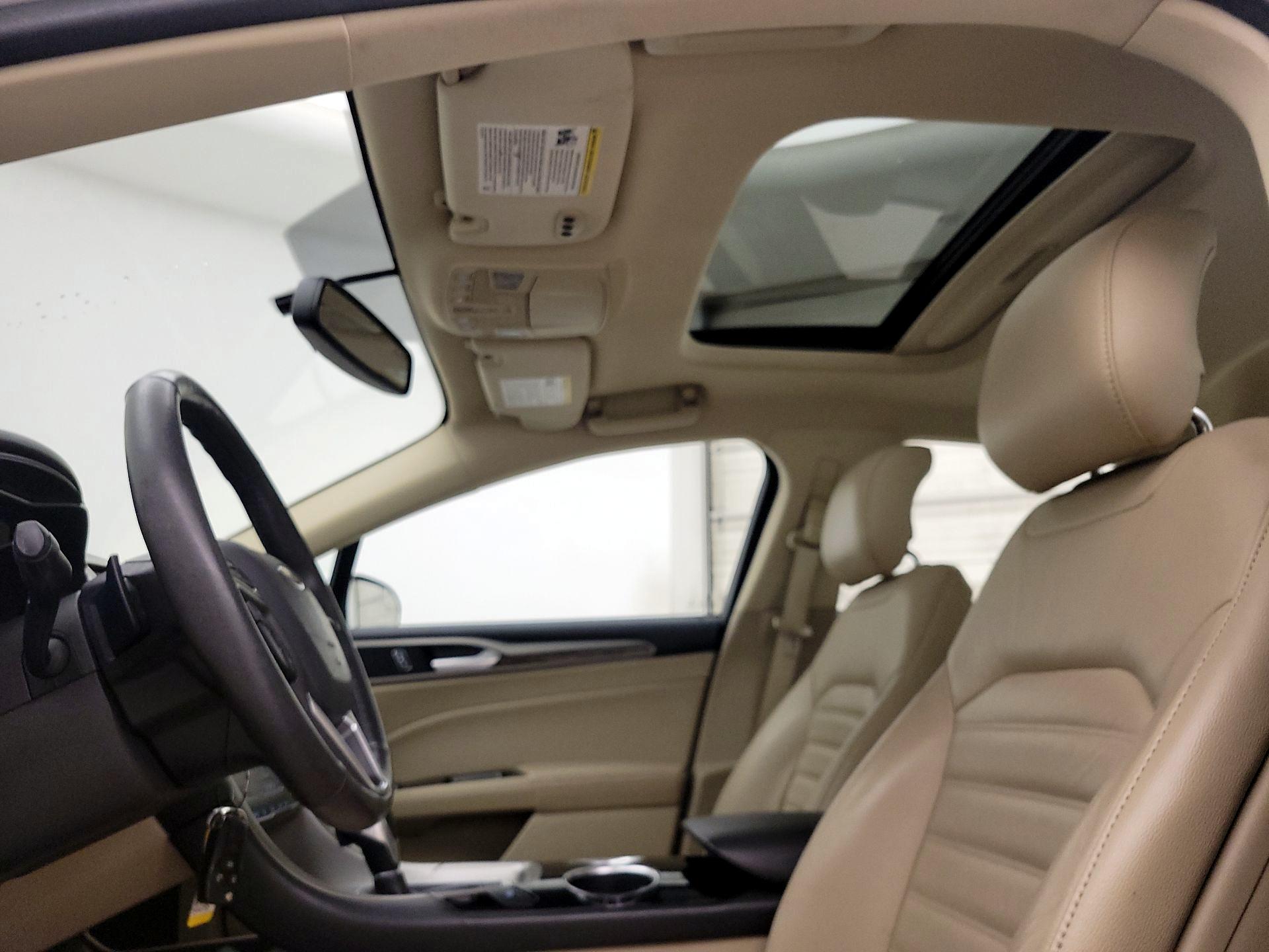 Thumbnail: 2013 Ford Fusion - 20