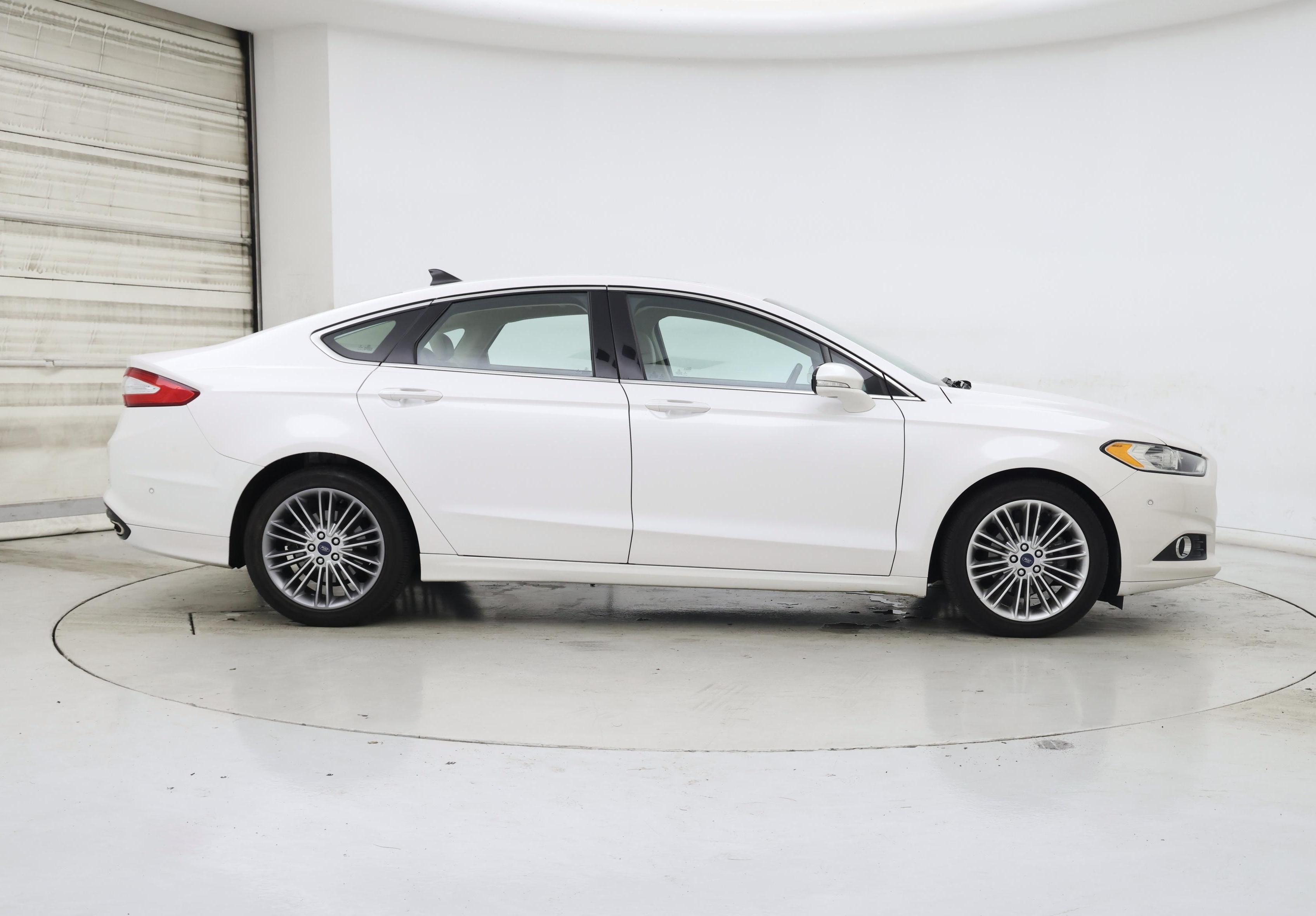Thumbnail: 2013 Ford Fusion - 7