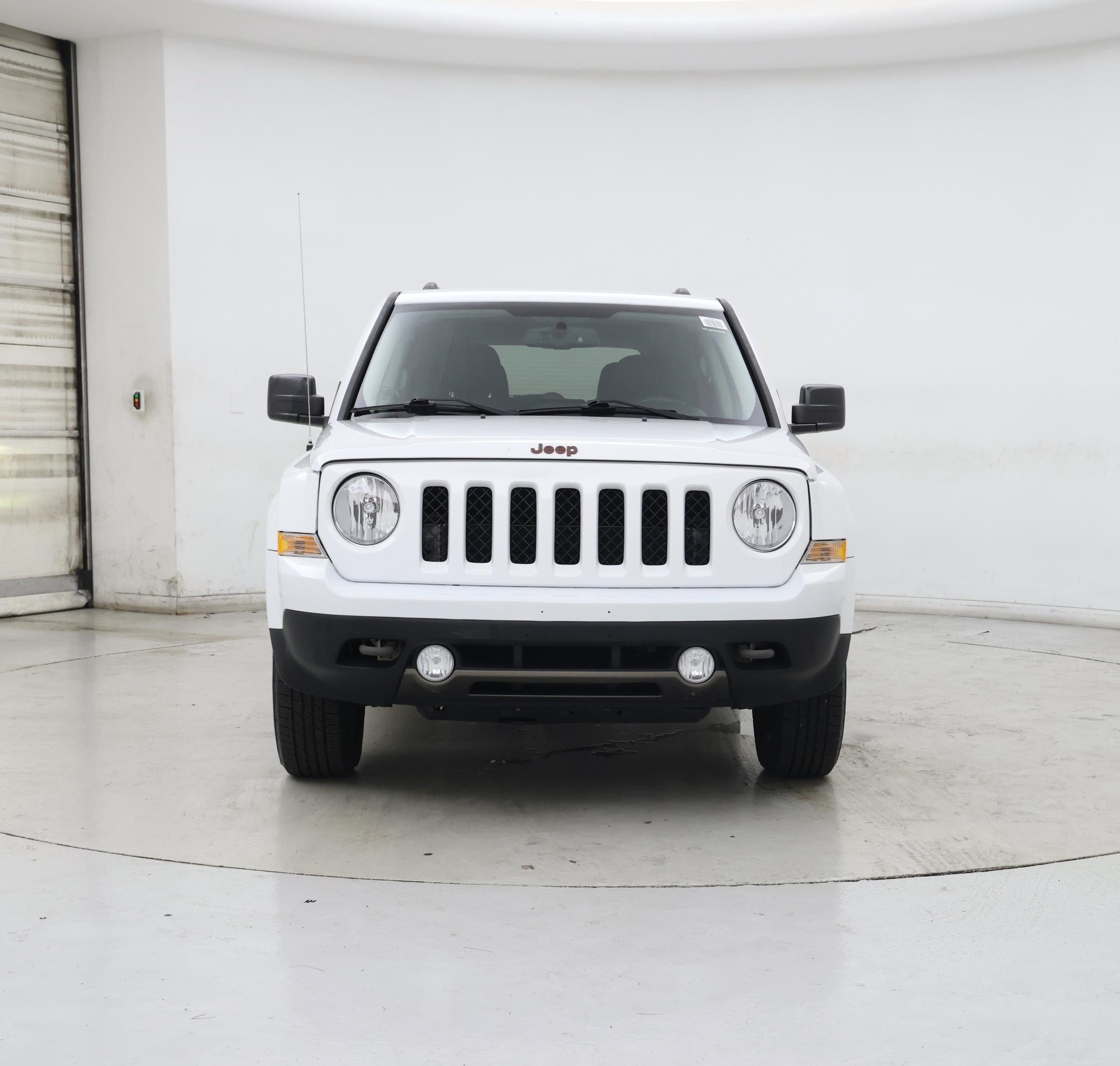 Thumbnail: 2017 Jeep Patriot - 5