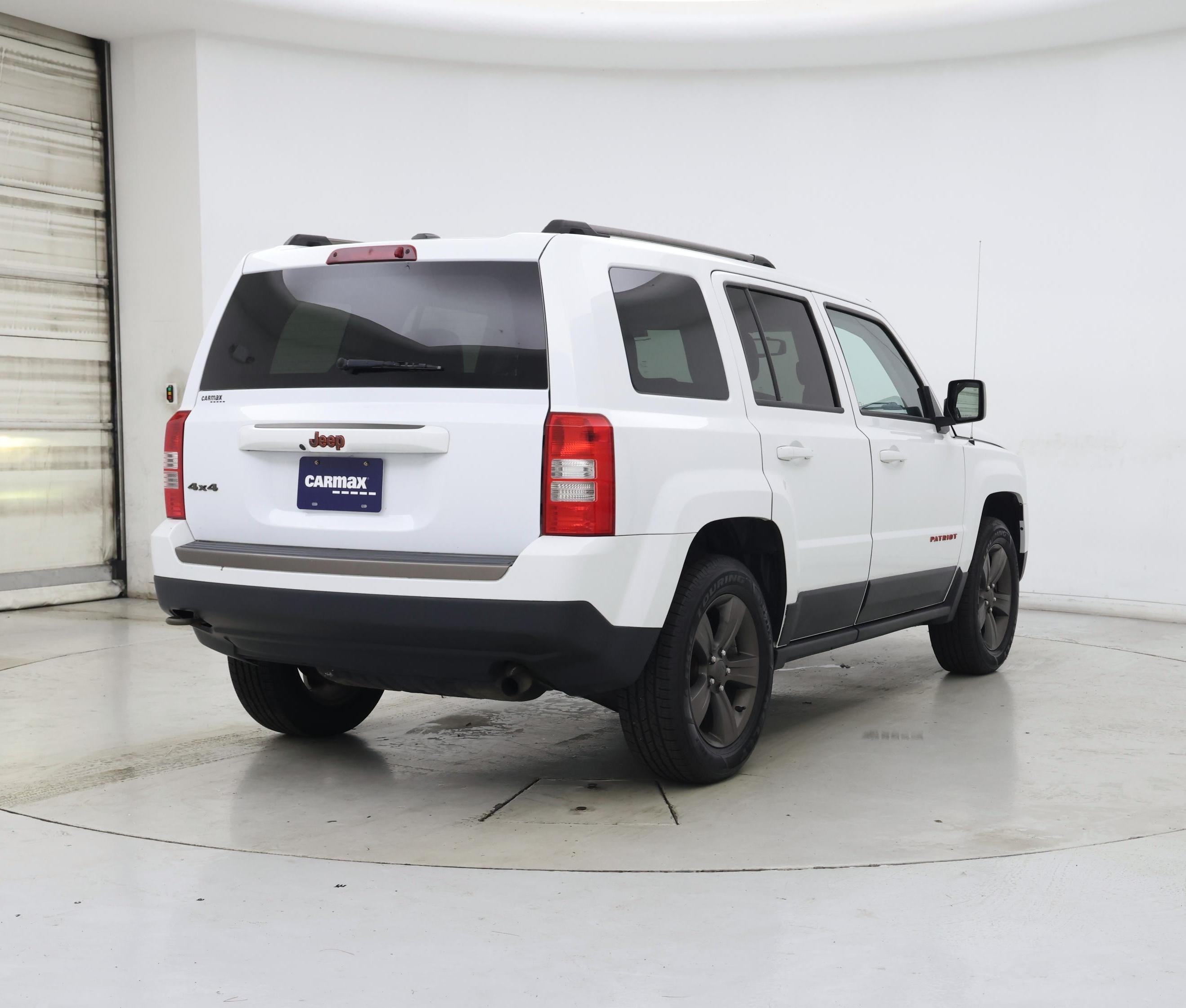 Thumbnail: 2017 Jeep Patriot - 8