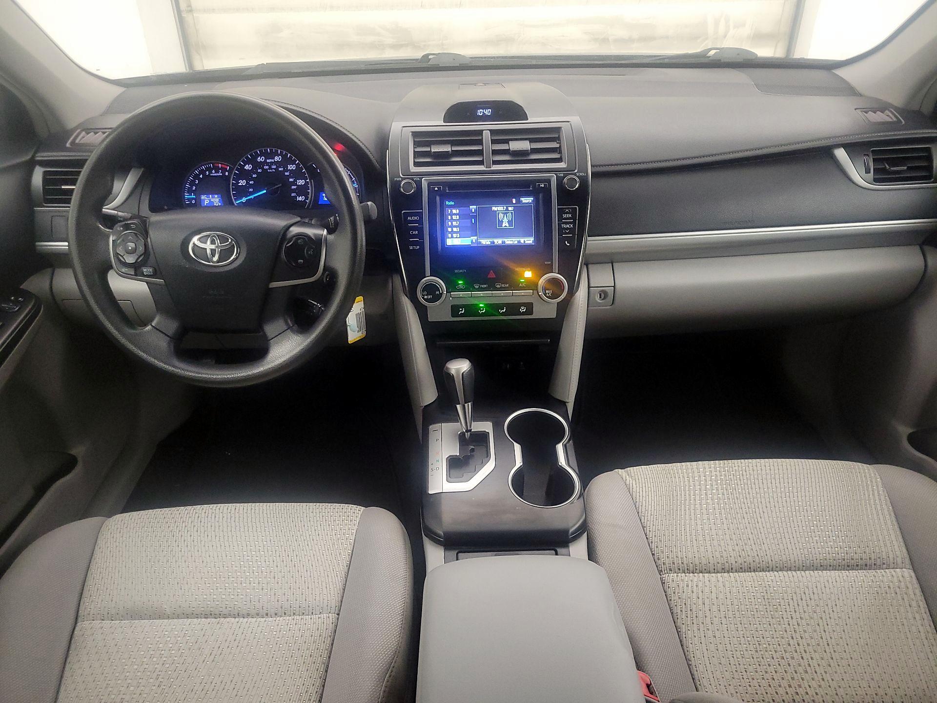 Thumbnail: 2014 Toyota Camry - 9