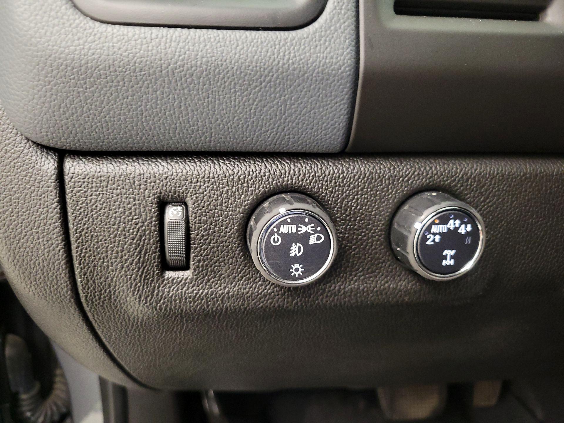 Thumbnail: 2019 Chevrolet Colorado - 13