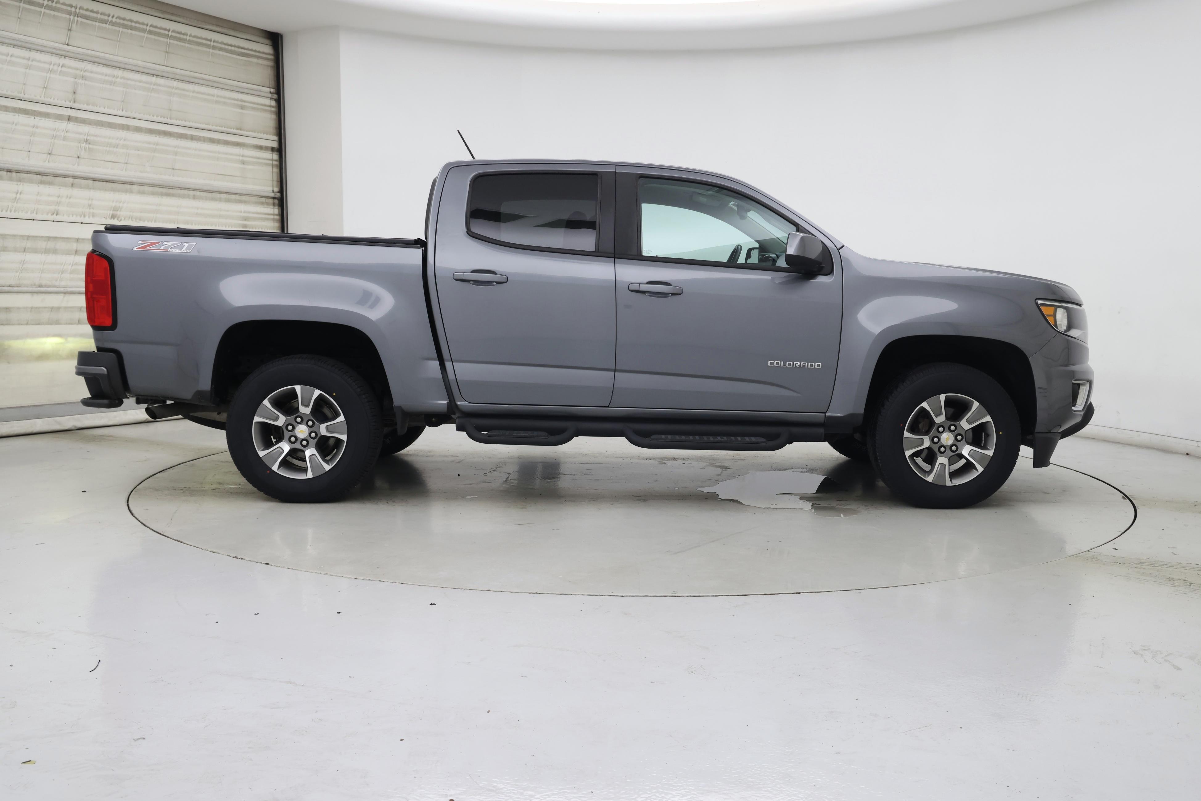 Thumbnail: 2019 Chevrolet Colorado - 7