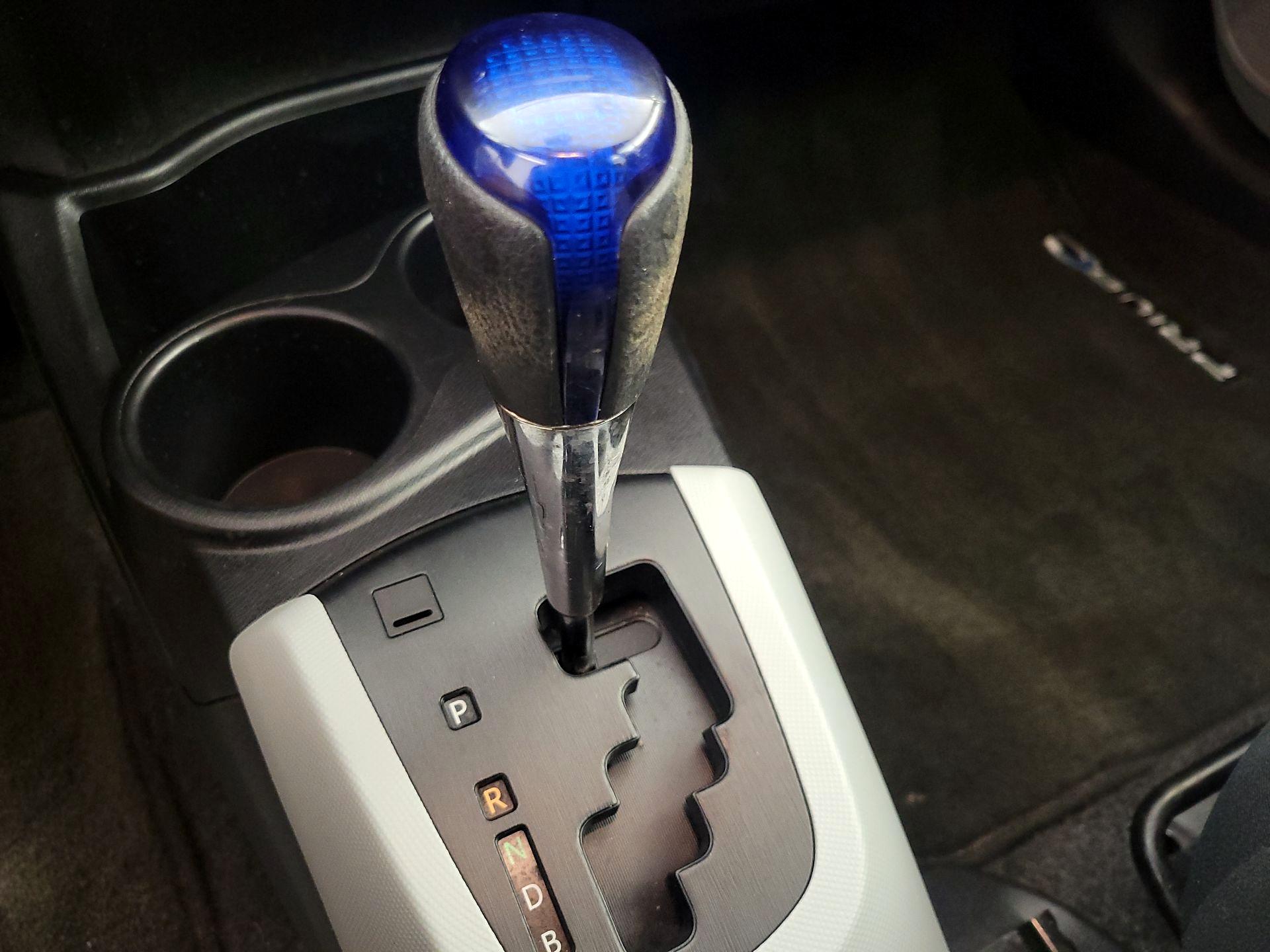 Thumbnail: 2013 Toyota Prius c - 16