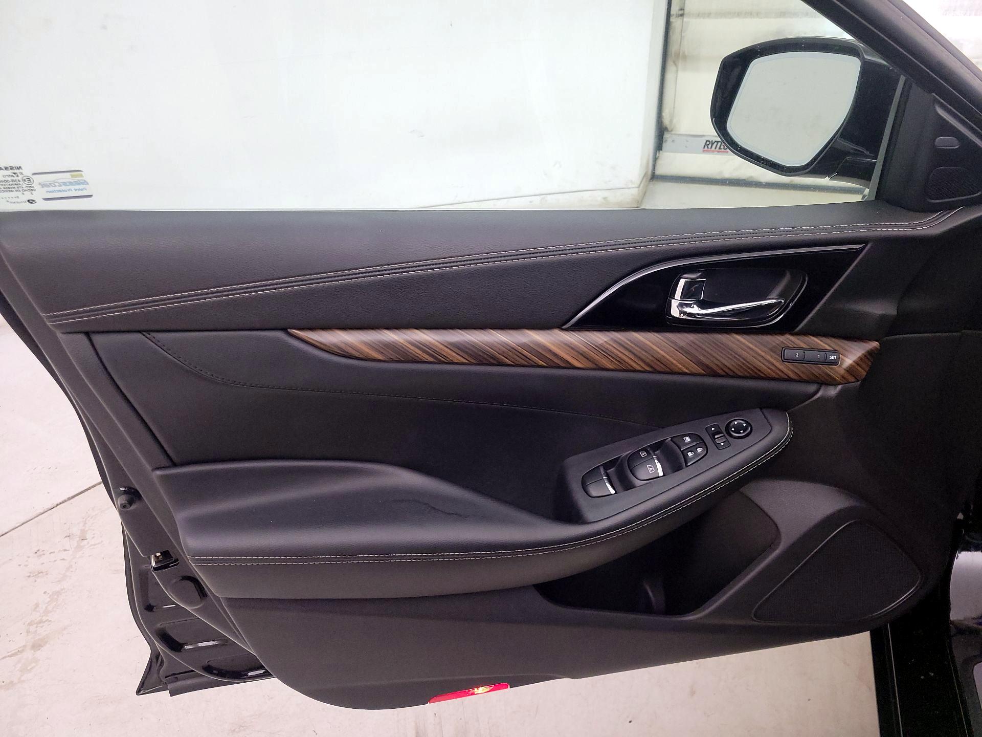 Thumbnail: 2016 Nissan Maxima - 12