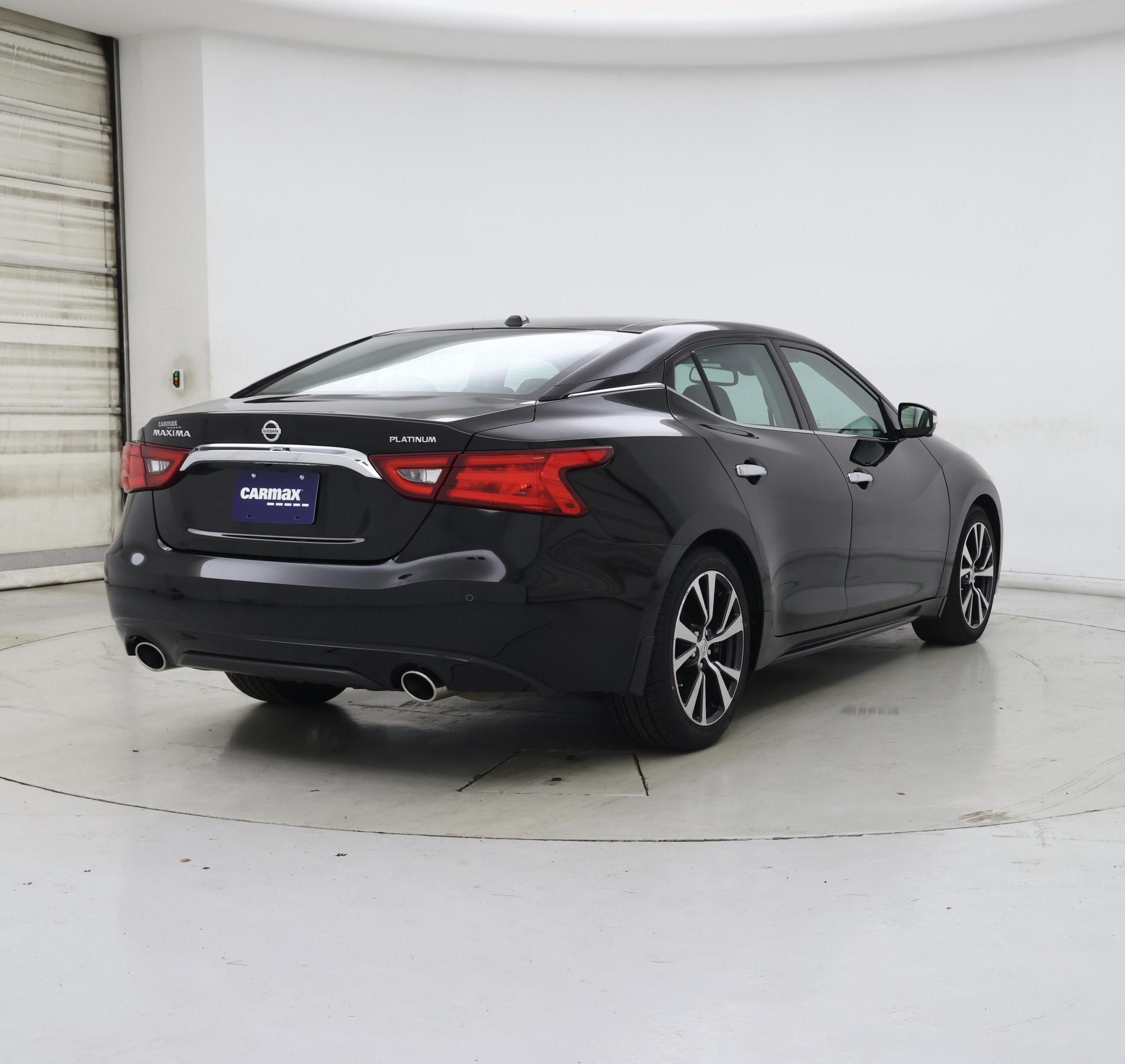 Thumbnail: 2016 Nissan Maxima - 8