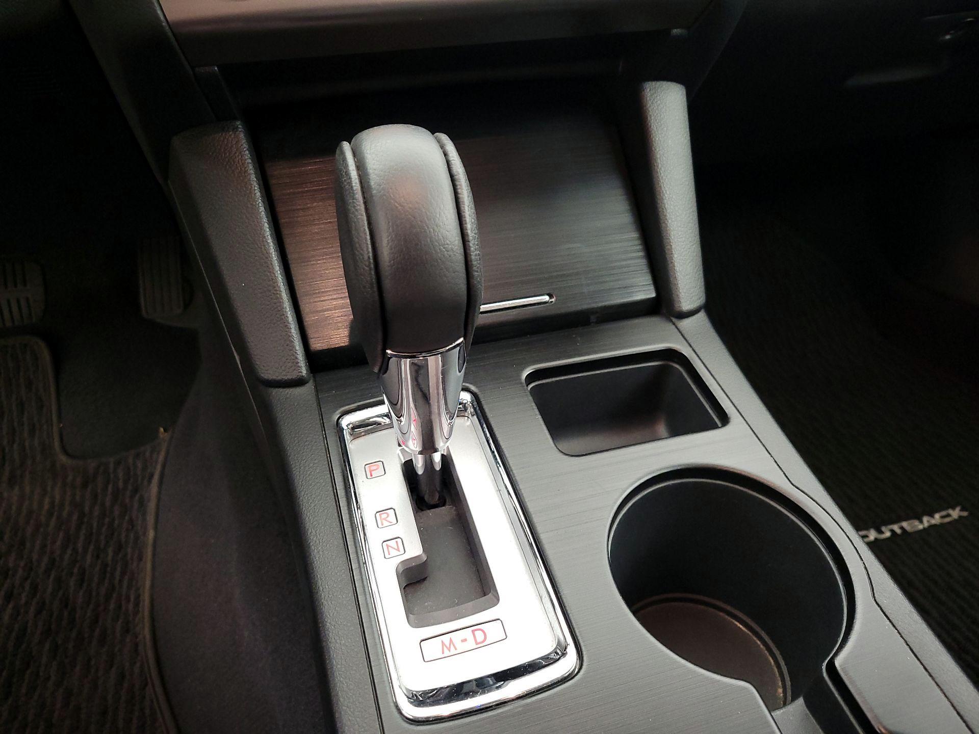 Thumbnail: 2016 Subaru Outback - 18