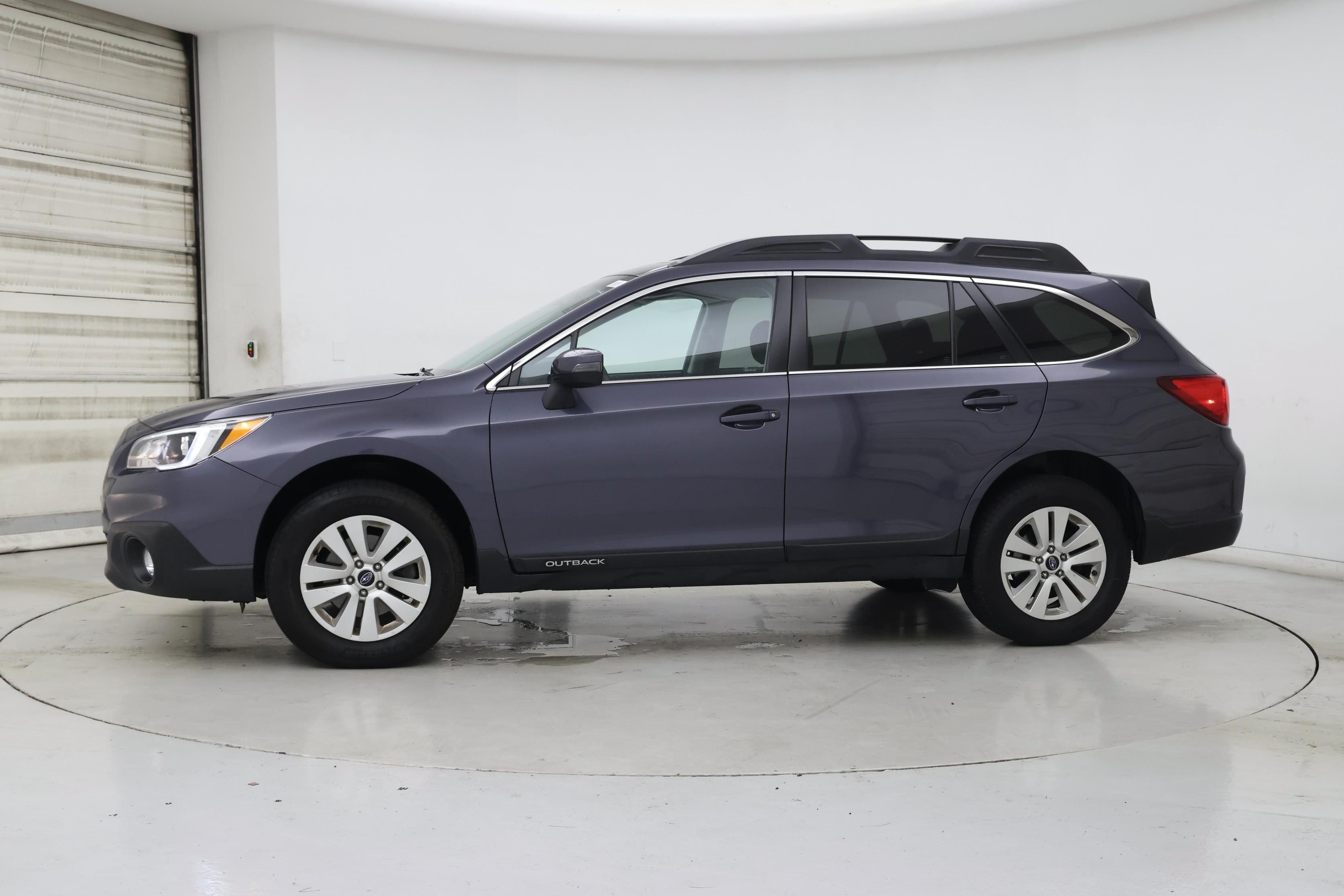 Thumbnail: 2016 Subaru Outback - 3