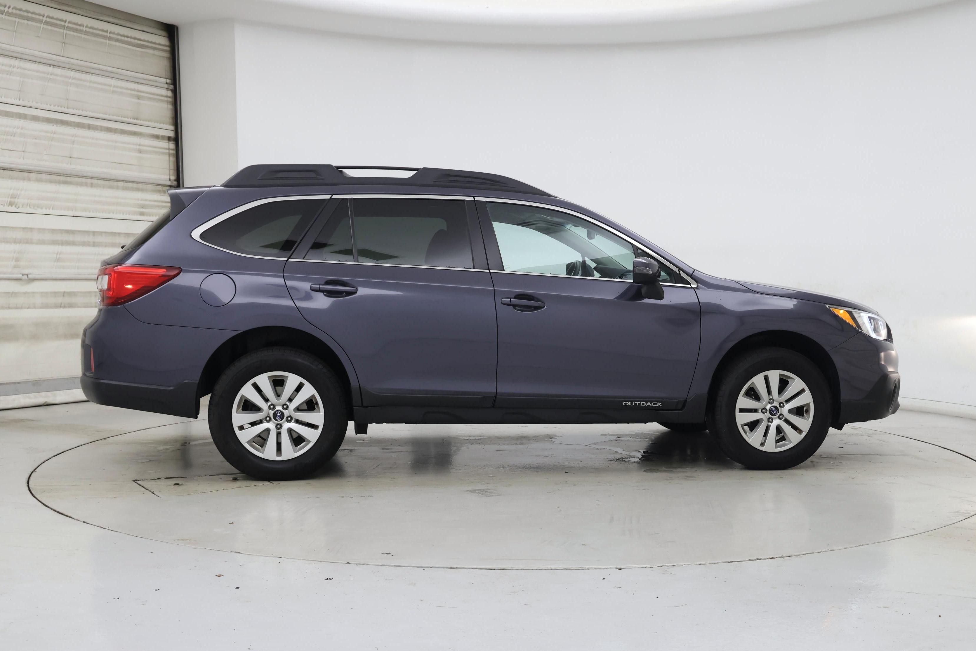 Thumbnail: 2016 Subaru Outback - 7