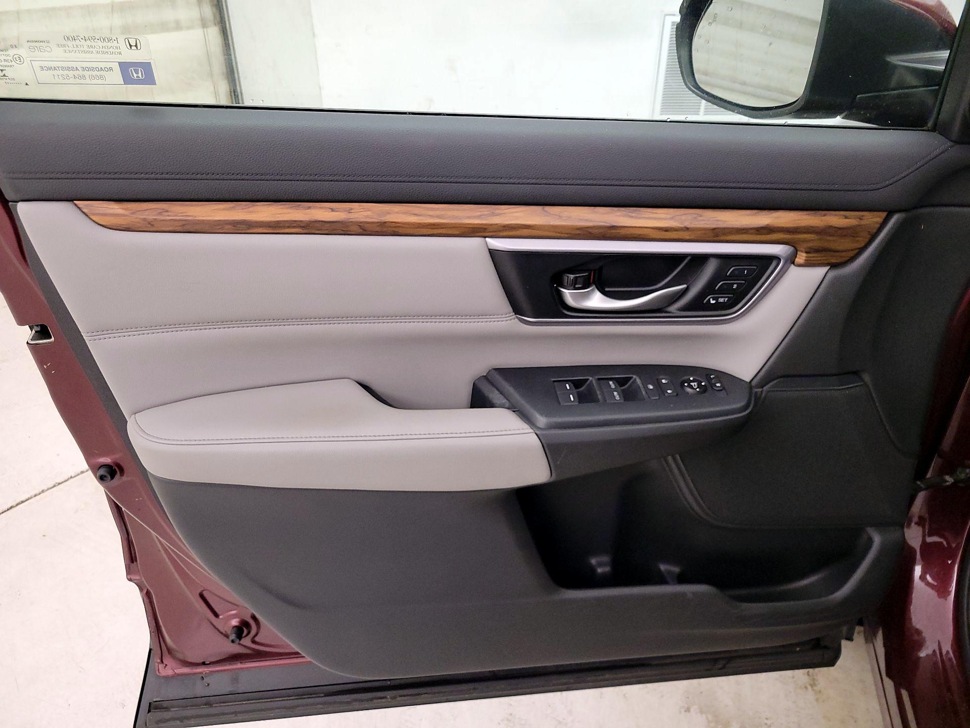 Thumbnail: 2017 Honda CR-V - 12