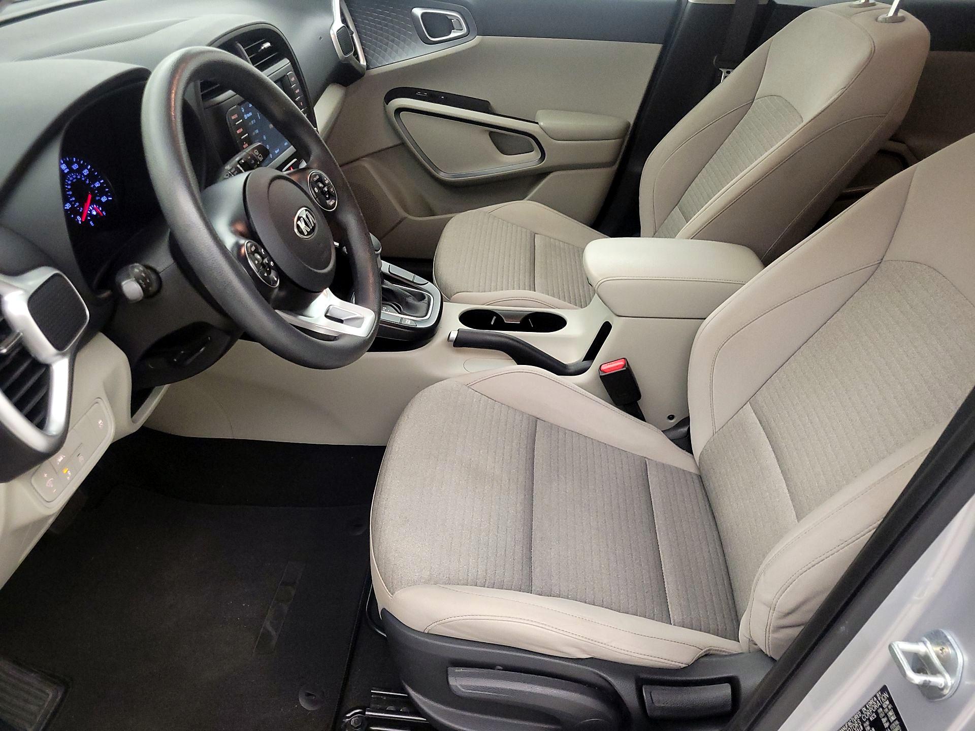 Thumbnail: 2020 Kia Soul - 11