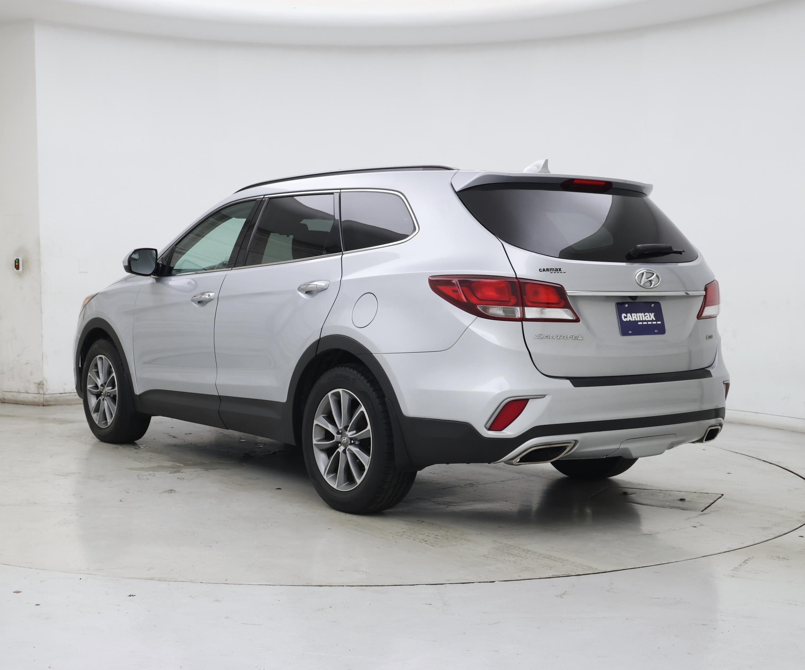 Thumbnail: 2018 Hyundai Santa Fe - 2