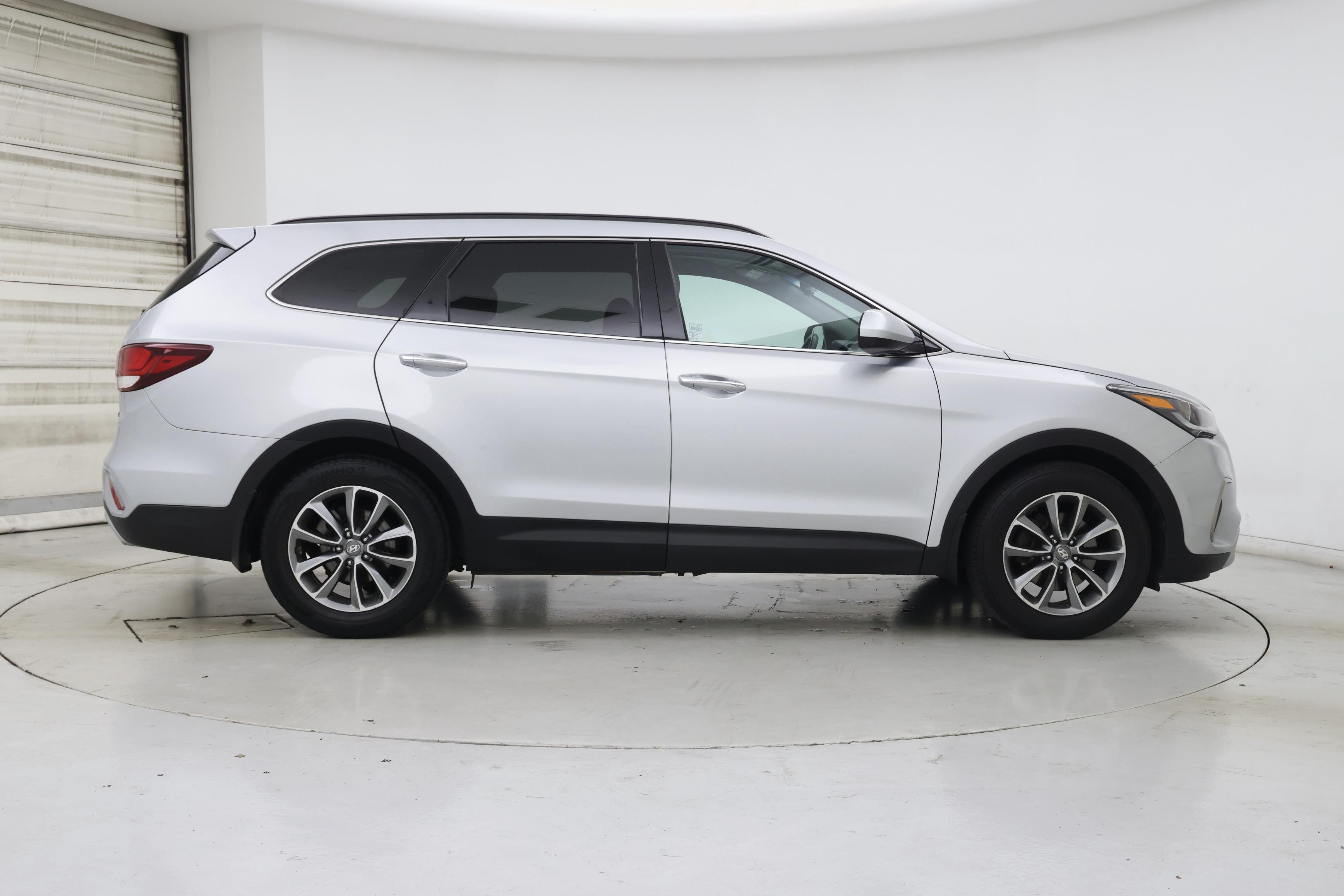 Thumbnail: 2018 Hyundai Santa Fe - 7