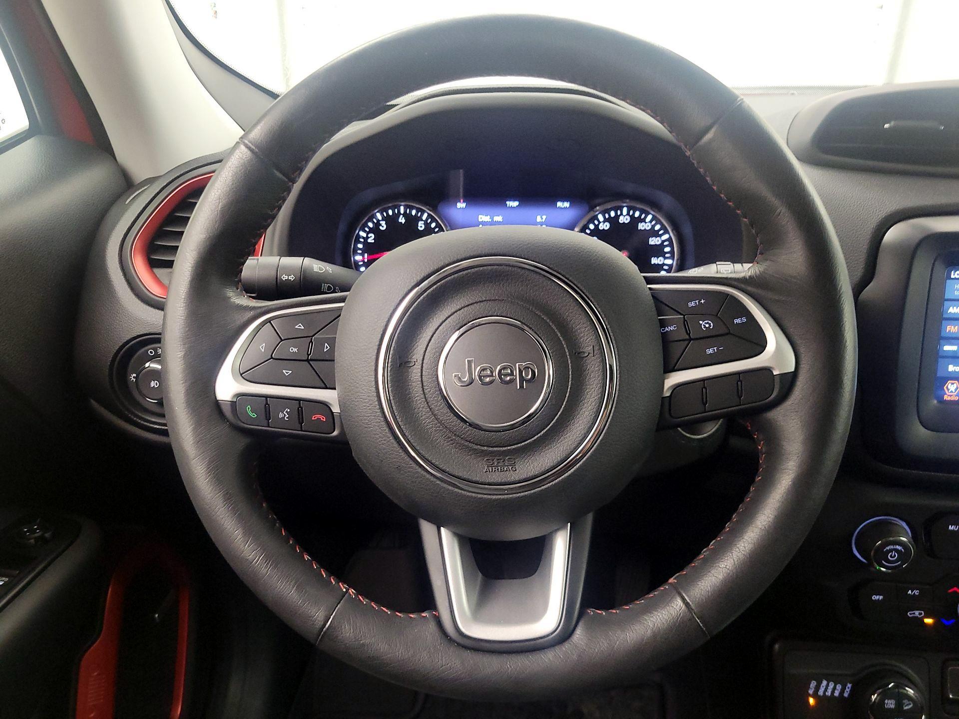 Thumbnail: 2020 Jeep Renegade - 10