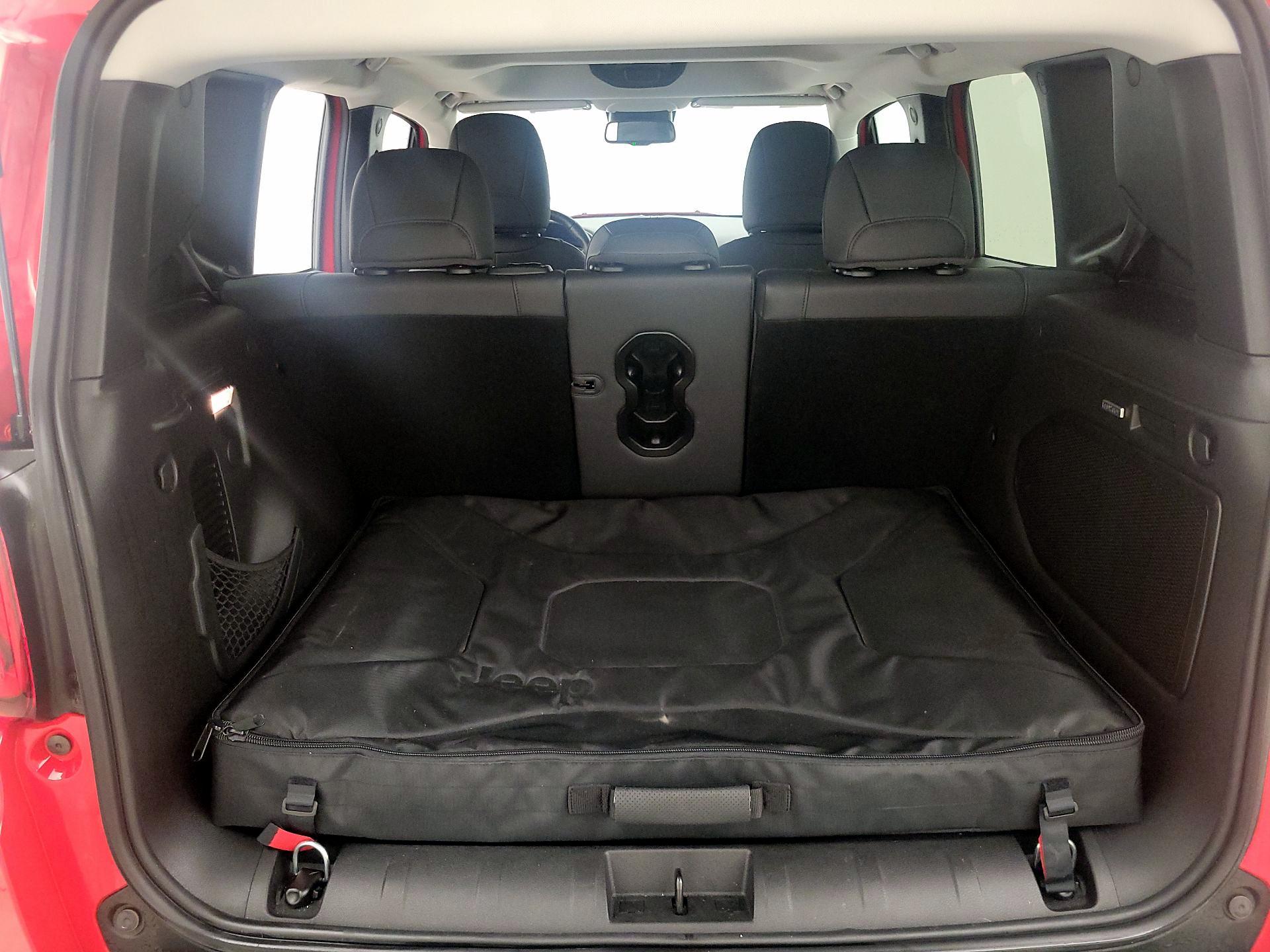 Thumbnail: 2020 Jeep Renegade - 20