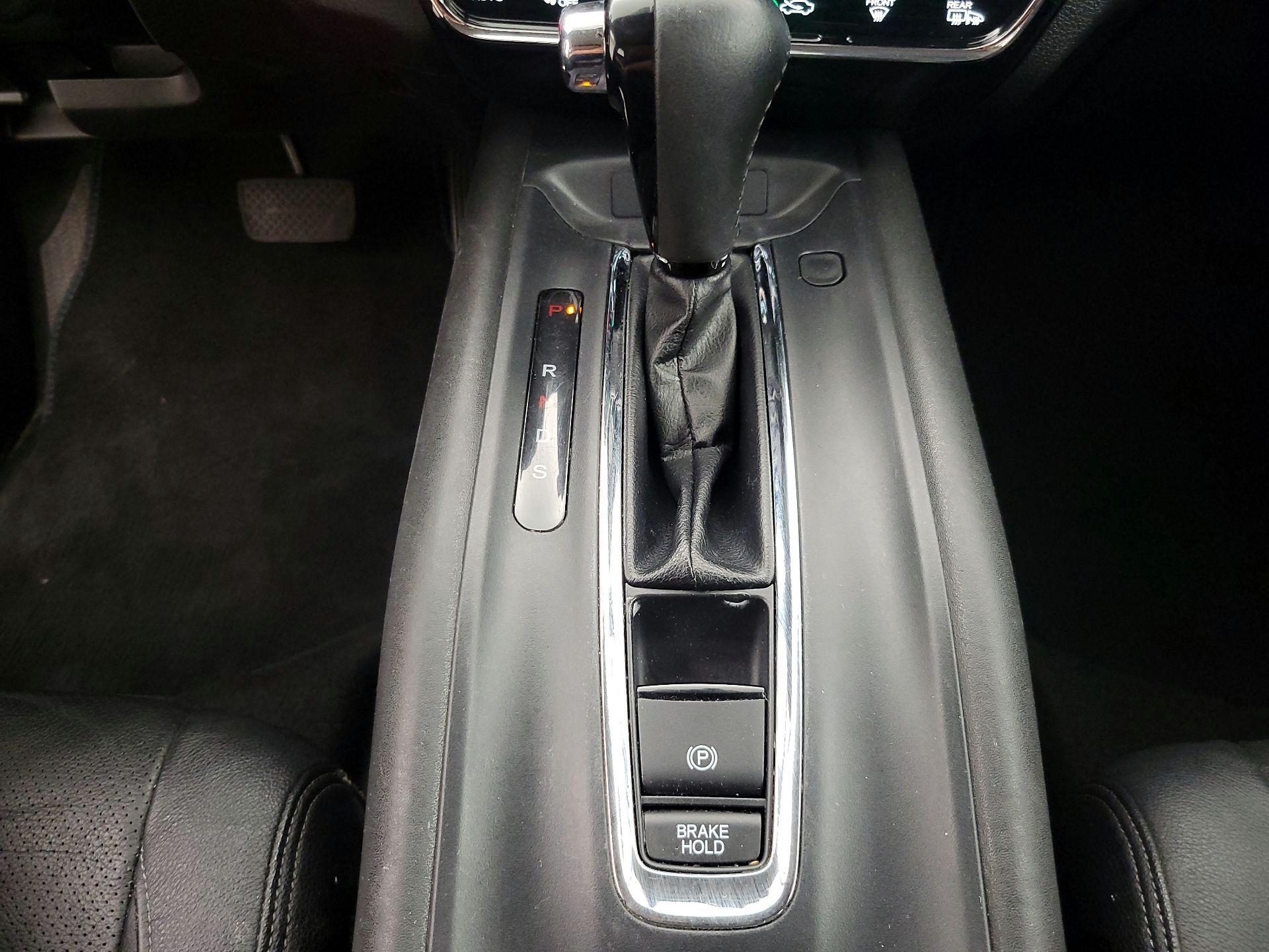 Thumbnail: 2019 Honda HR-V - 17