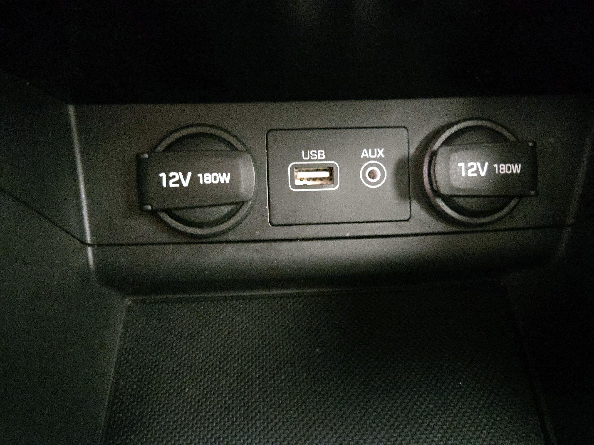 Thumbnail: 2016 Hyundai Sonata - 19