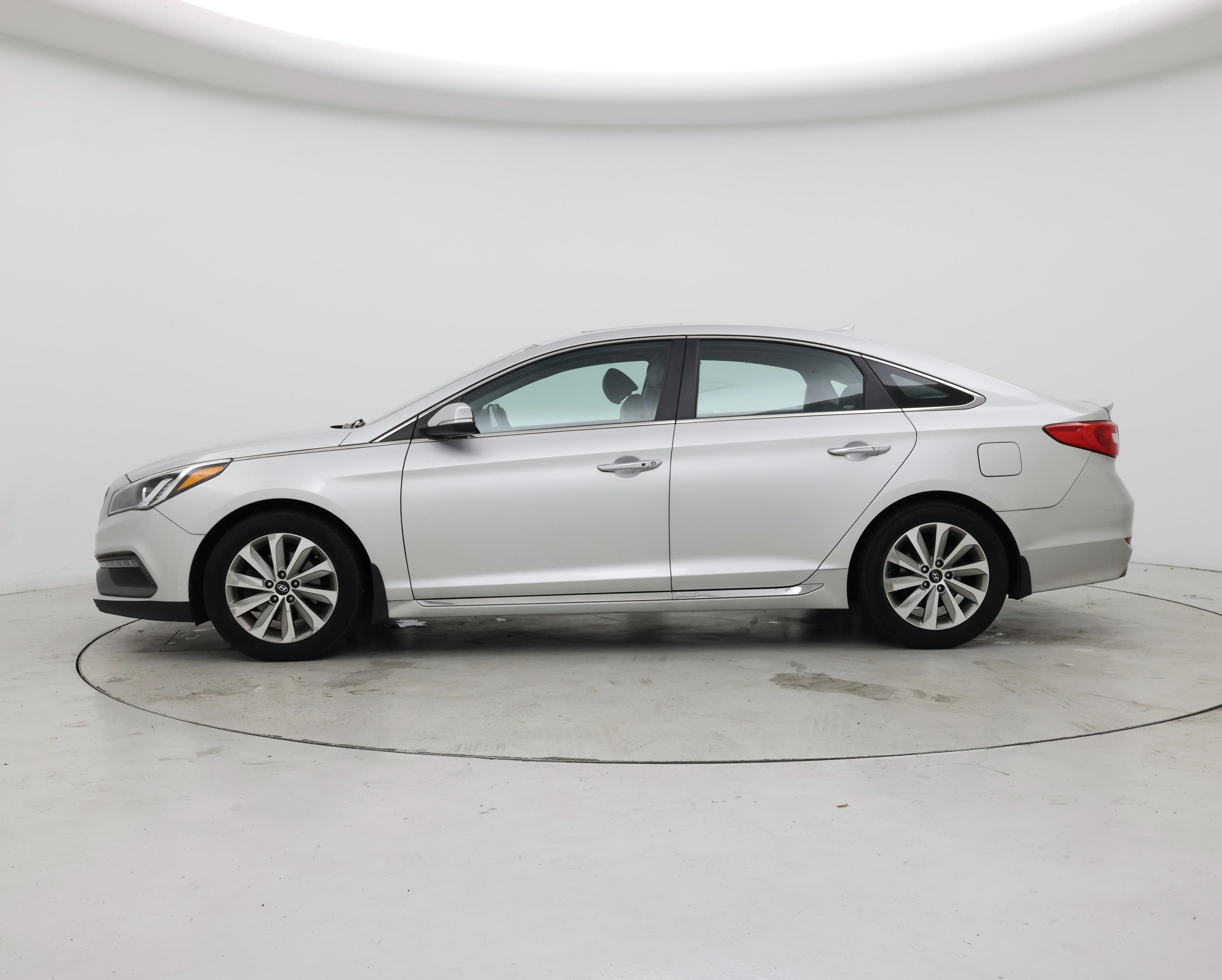 Thumbnail: 2016 Hyundai Sonata - 3