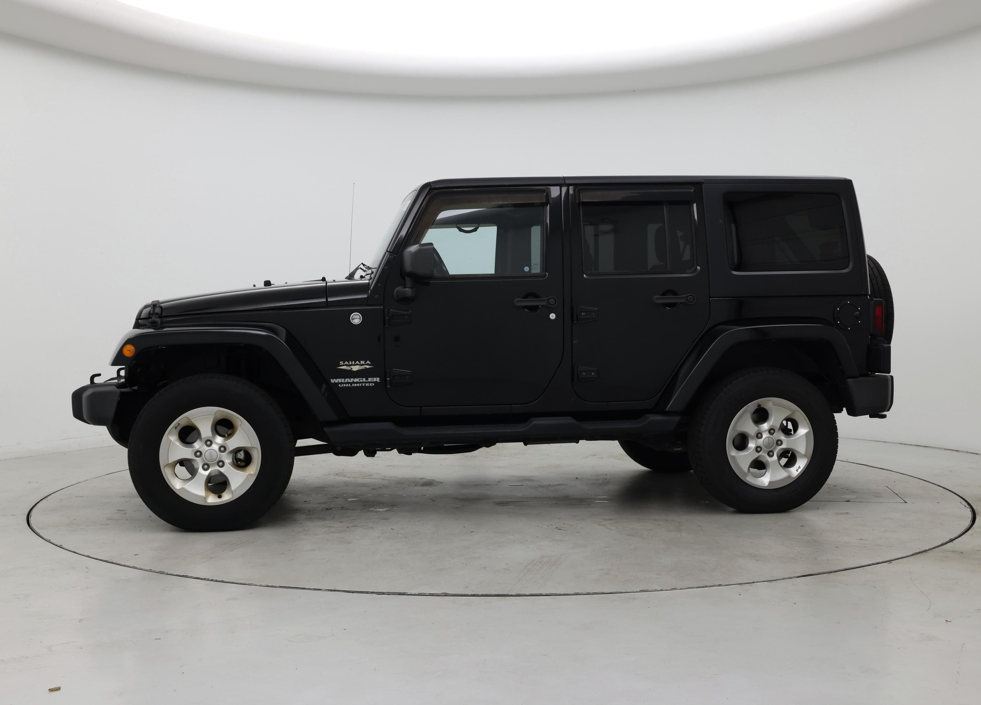 Thumbnail: 2015 Jeep Wrangler - 3