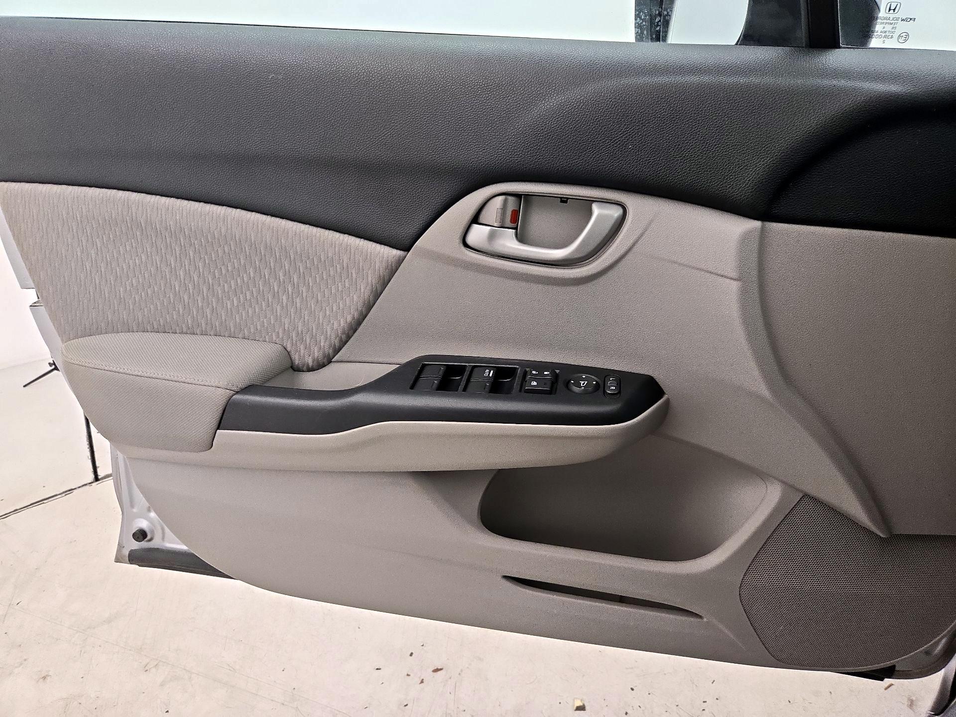 Thumbnail: 2014 Honda Civic - 12