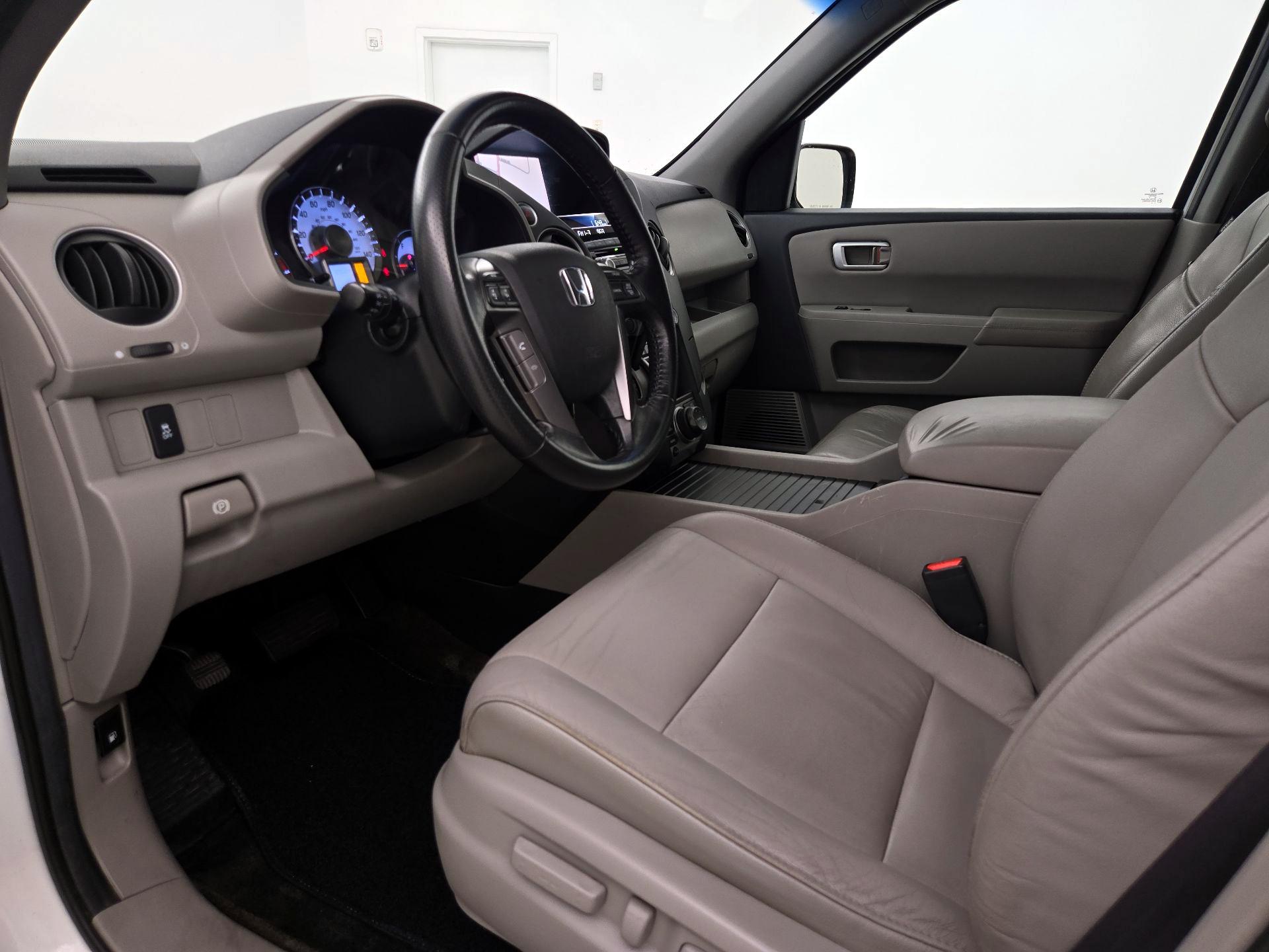 Thumbnail: 2014 Honda Pilot - 11