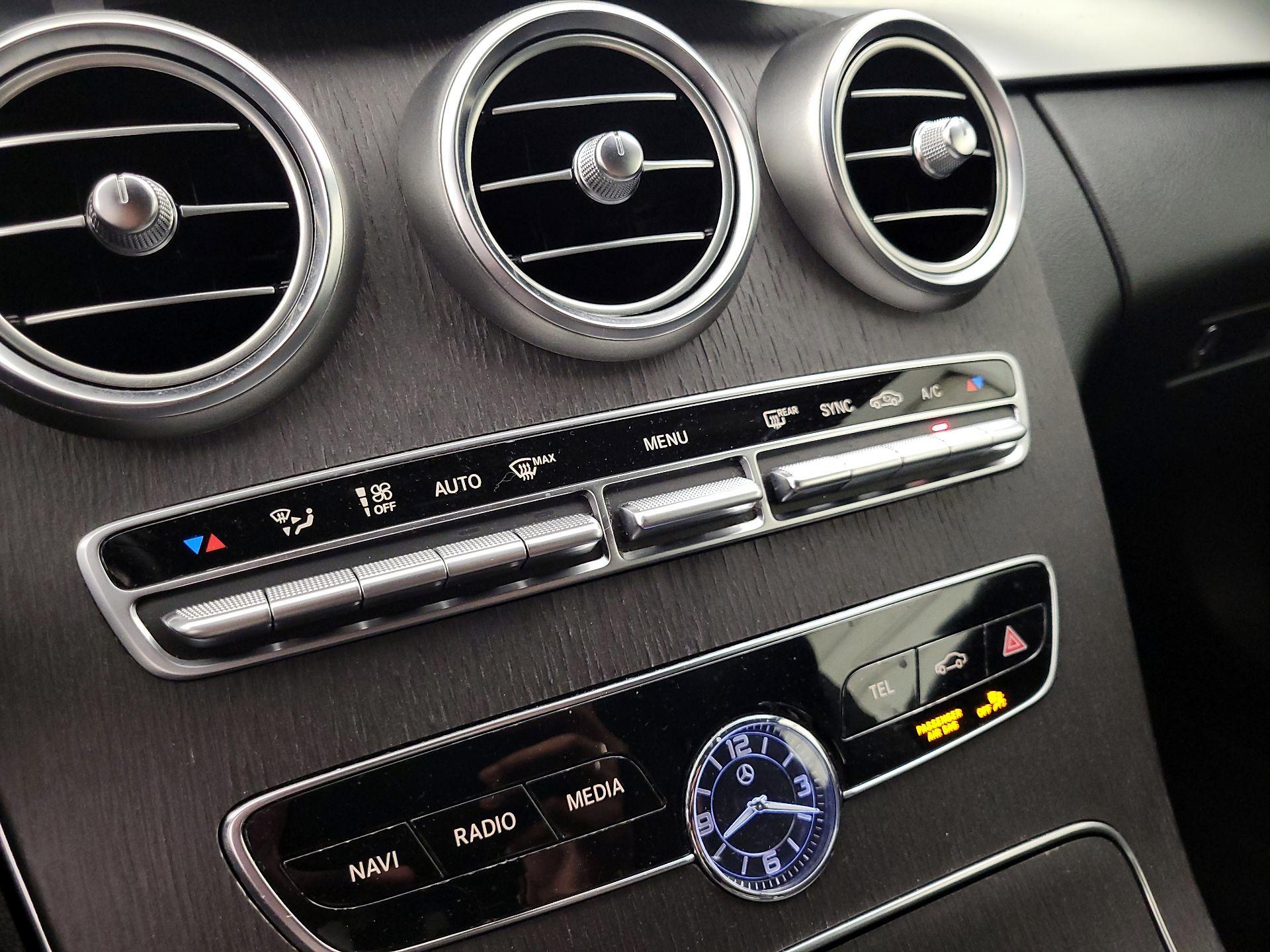 Thumbnail: 2019 Mercedes-Benz C-Class - 16
