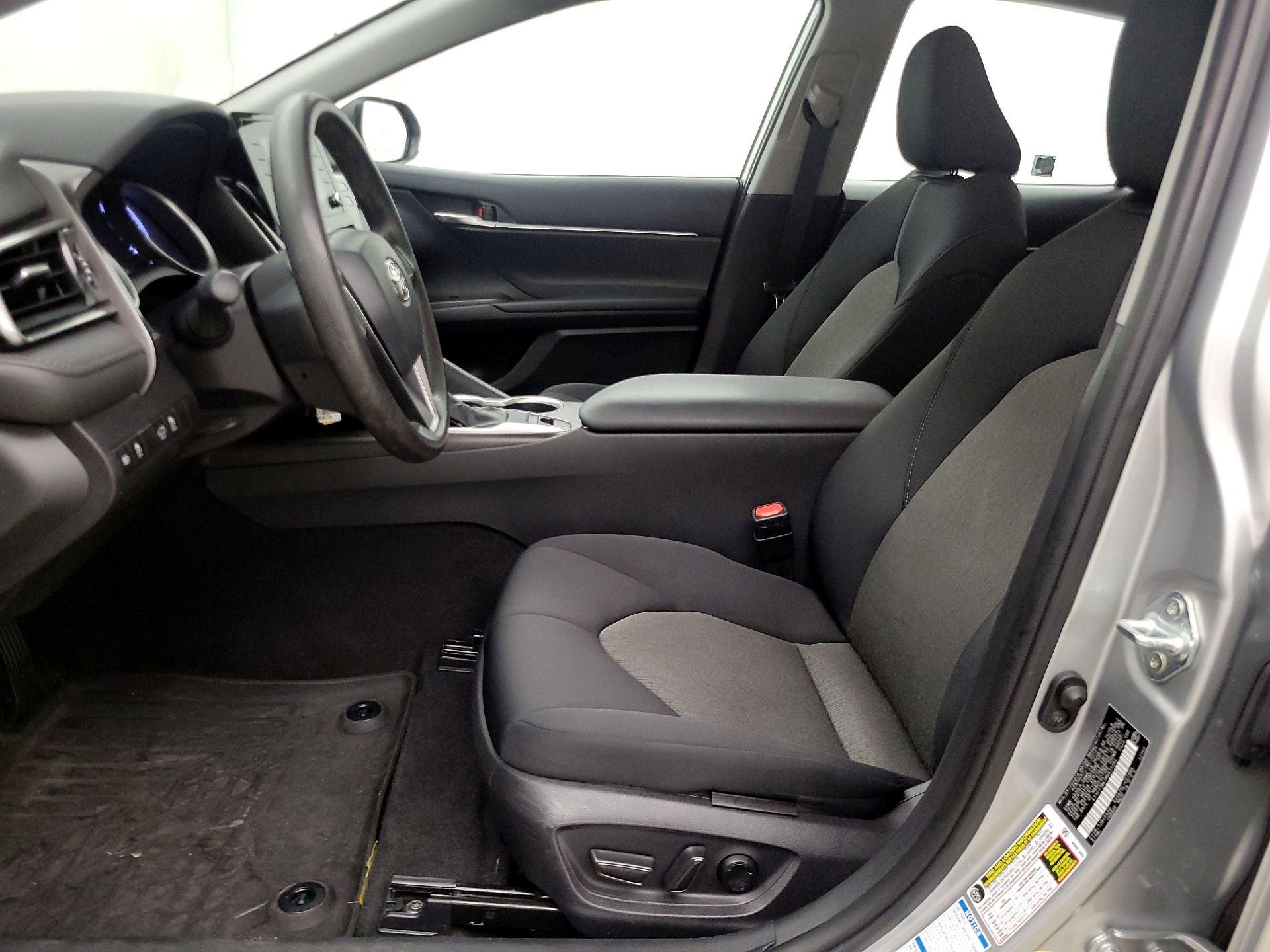 Thumbnail: 2021 Toyota Camry - 11