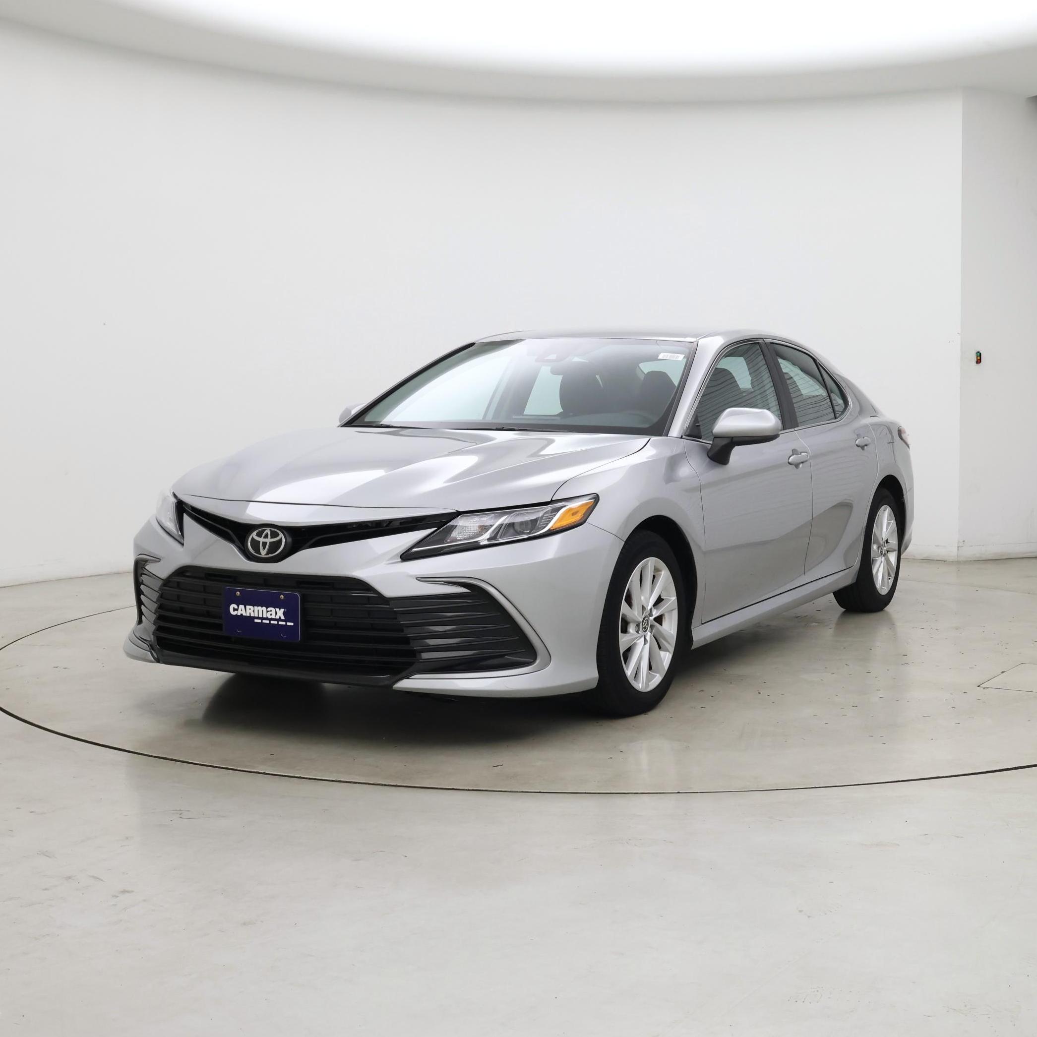 Thumbnail: 2021 Toyota Camry - 4