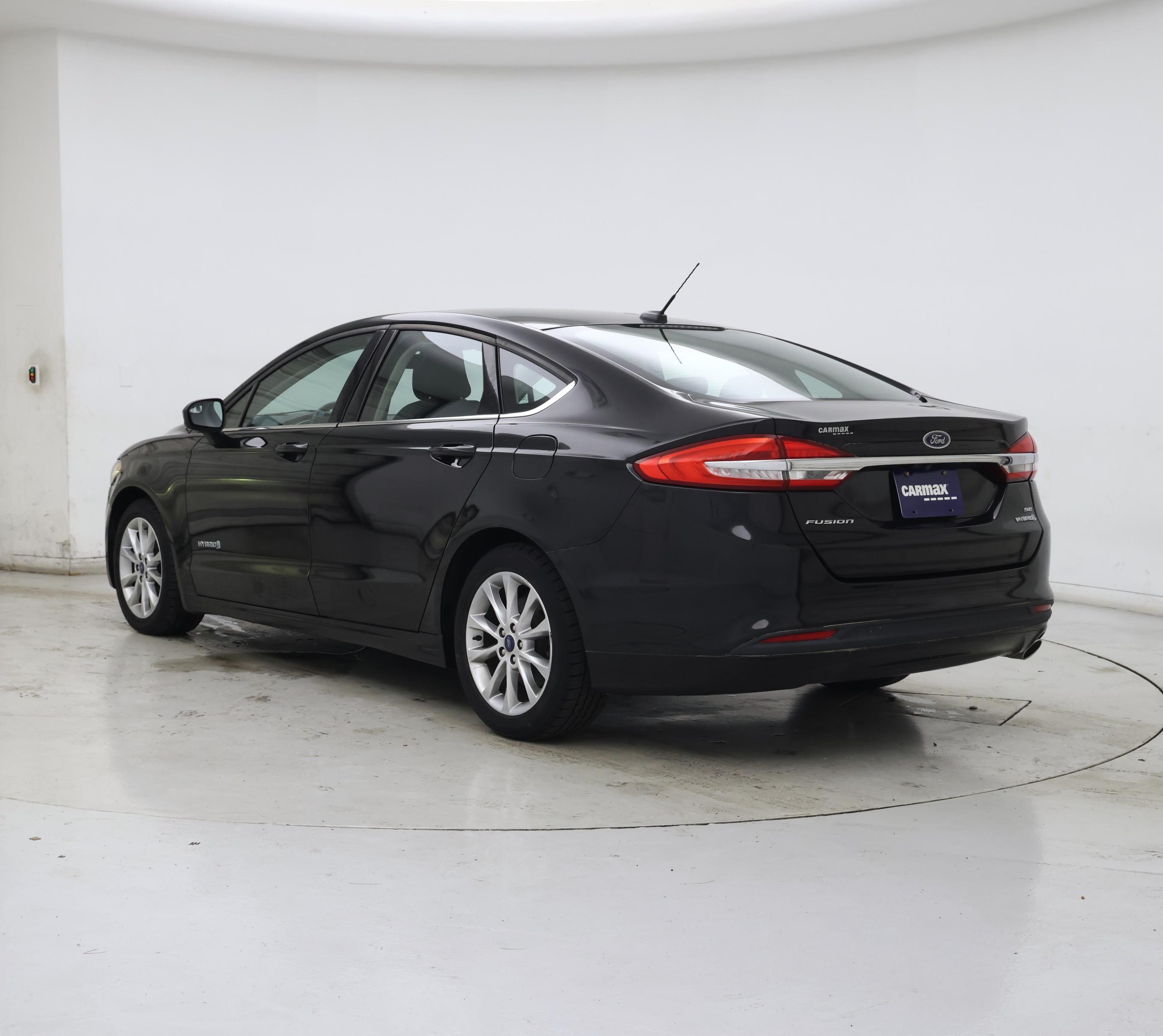 Thumbnail: 2017 Ford Fusion - 2