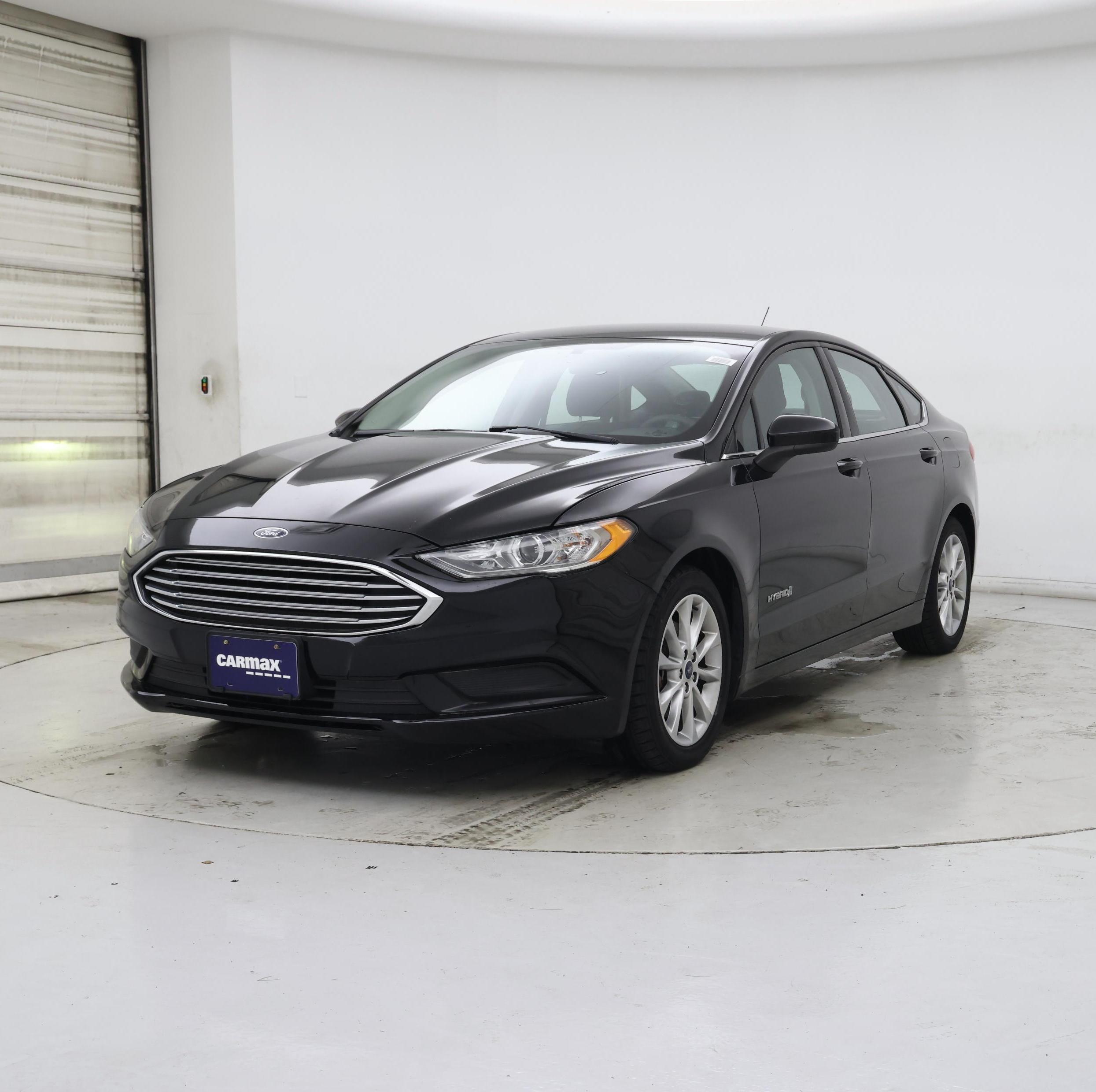 Thumbnail: 2017 Ford Fusion - 4