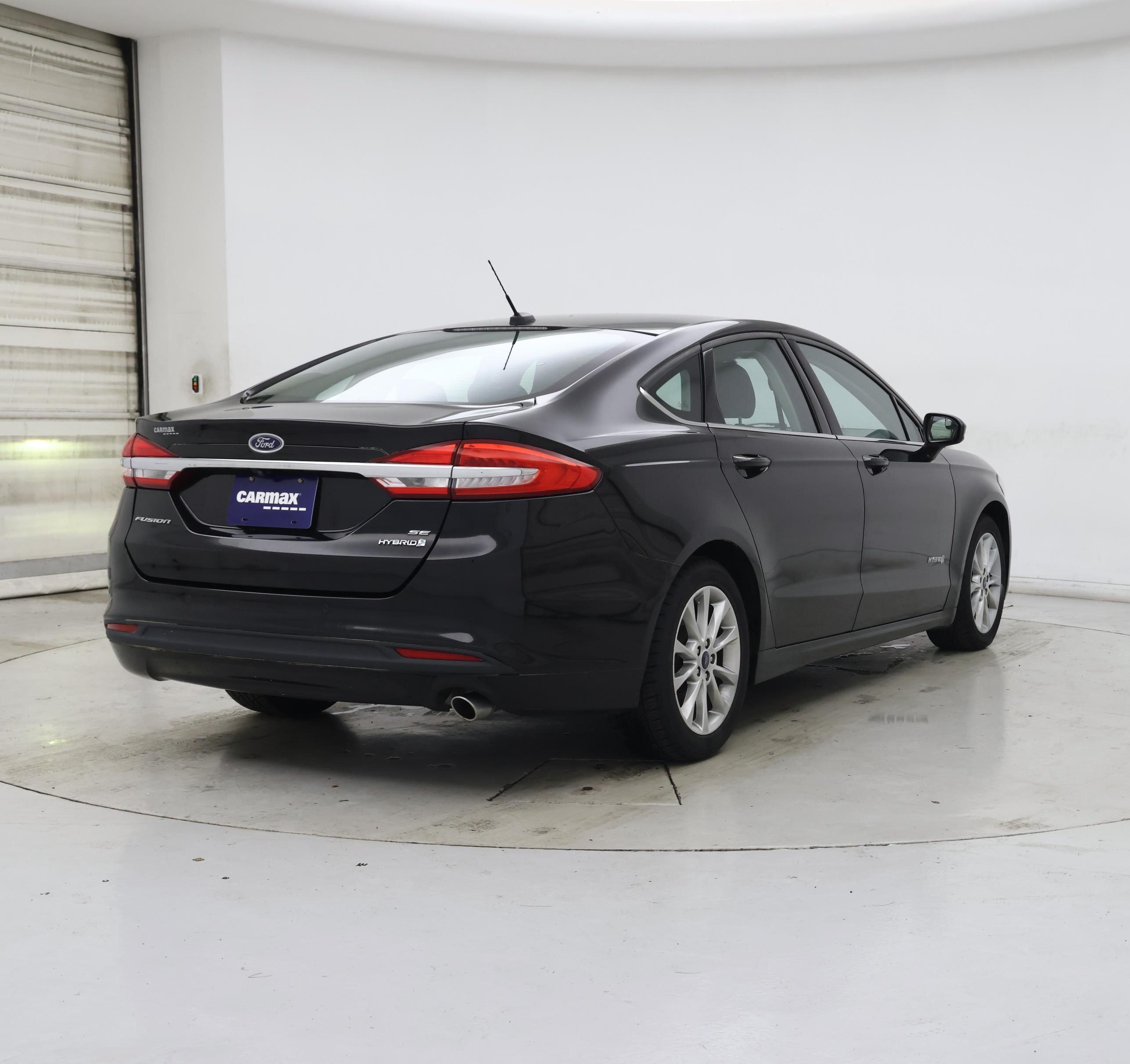 Thumbnail: 2017 Ford Fusion - 8
