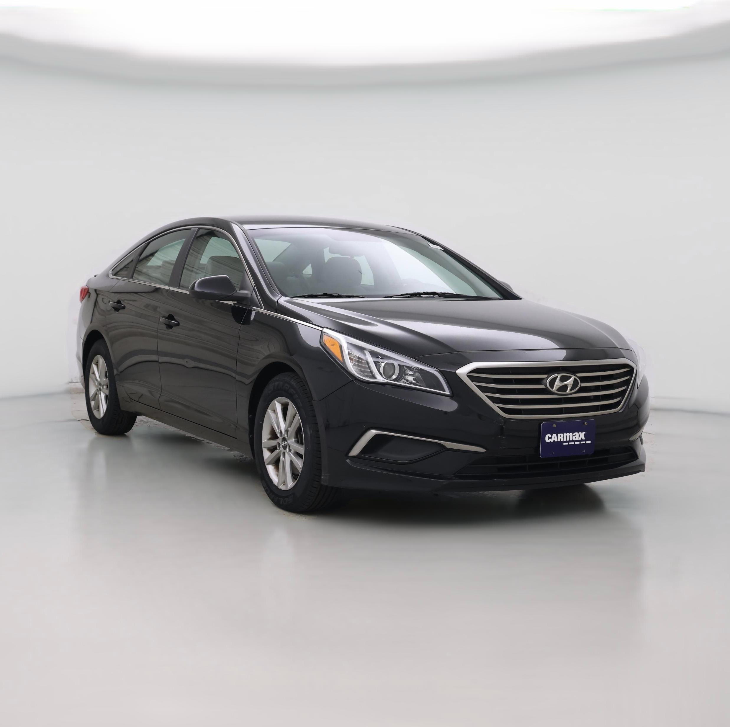 Thumbnail: 2016 Hyundai Sonata - 1