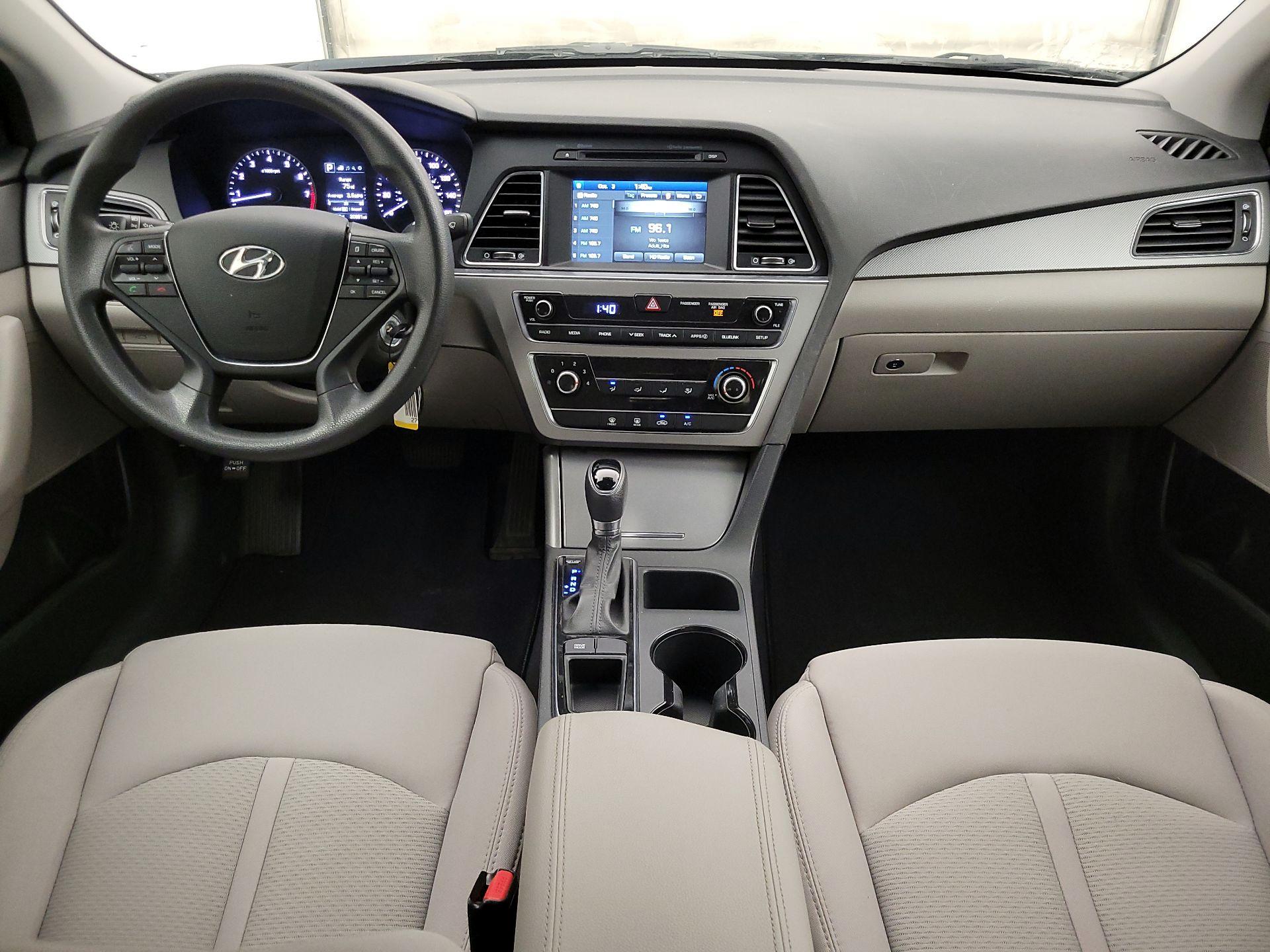 Thumbnail: 2016 Hyundai Sonata - 9