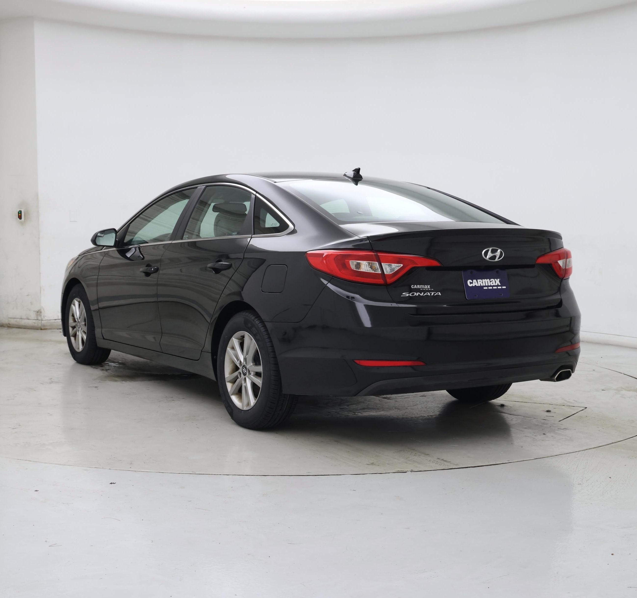 Thumbnail: 2016 Hyundai Sonata - 2