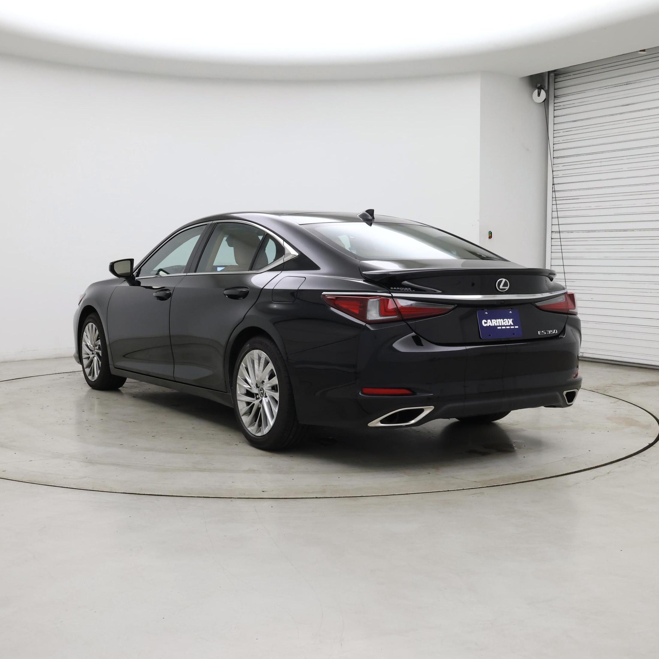 Thumbnail: 2023 Lexus ES - 2