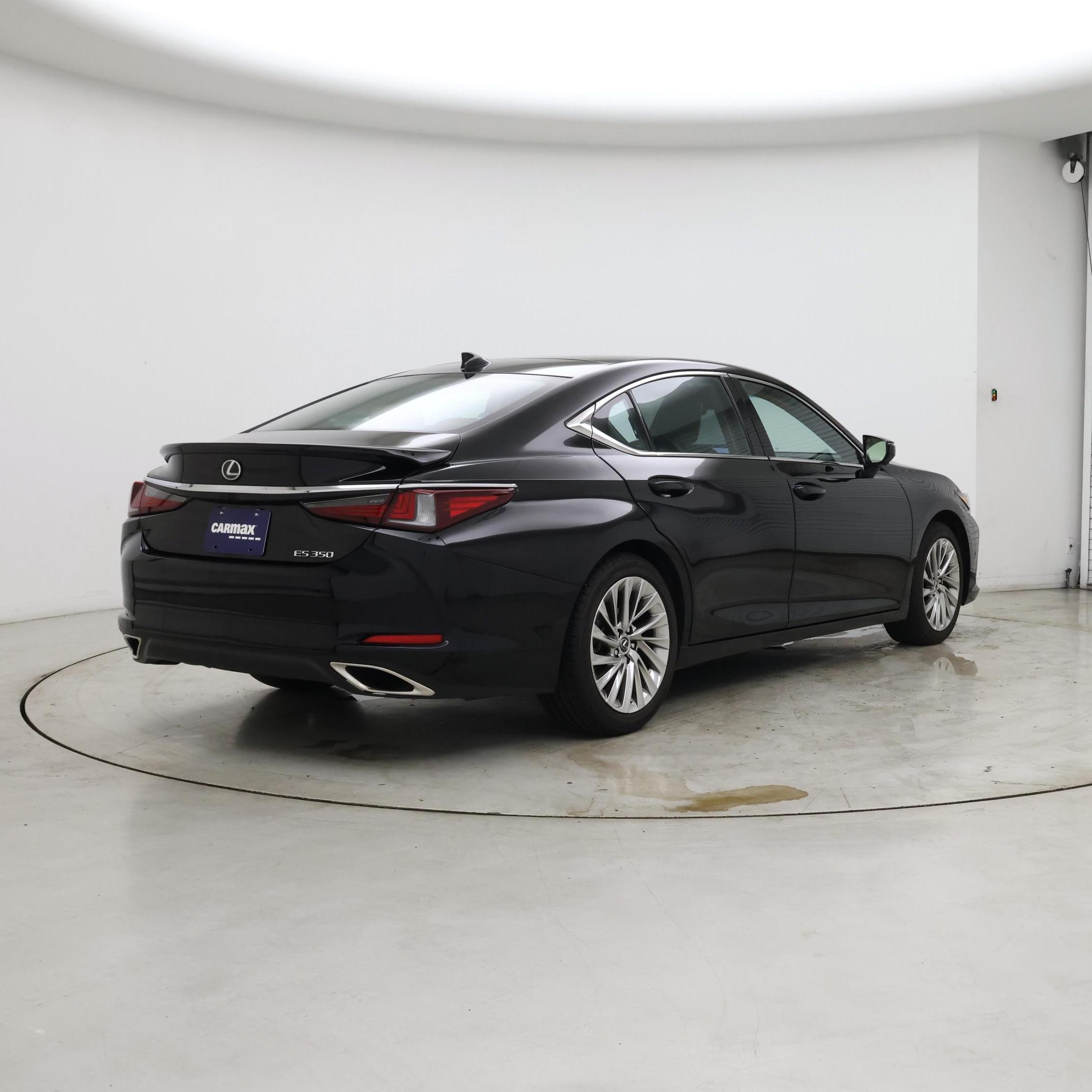 Thumbnail: 2023 Lexus ES - 8