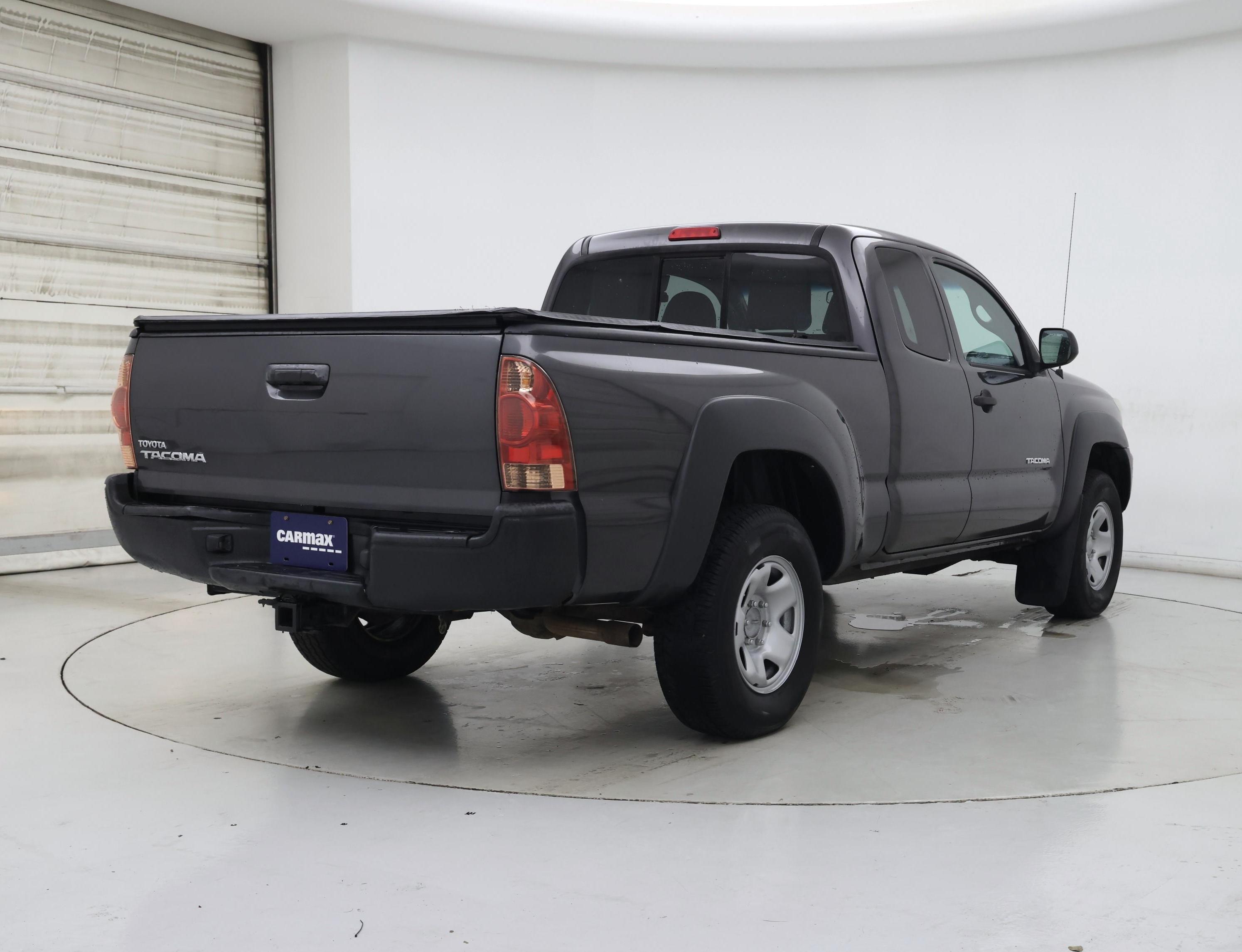 Thumbnail: 2013 Toyota Tacoma - 8