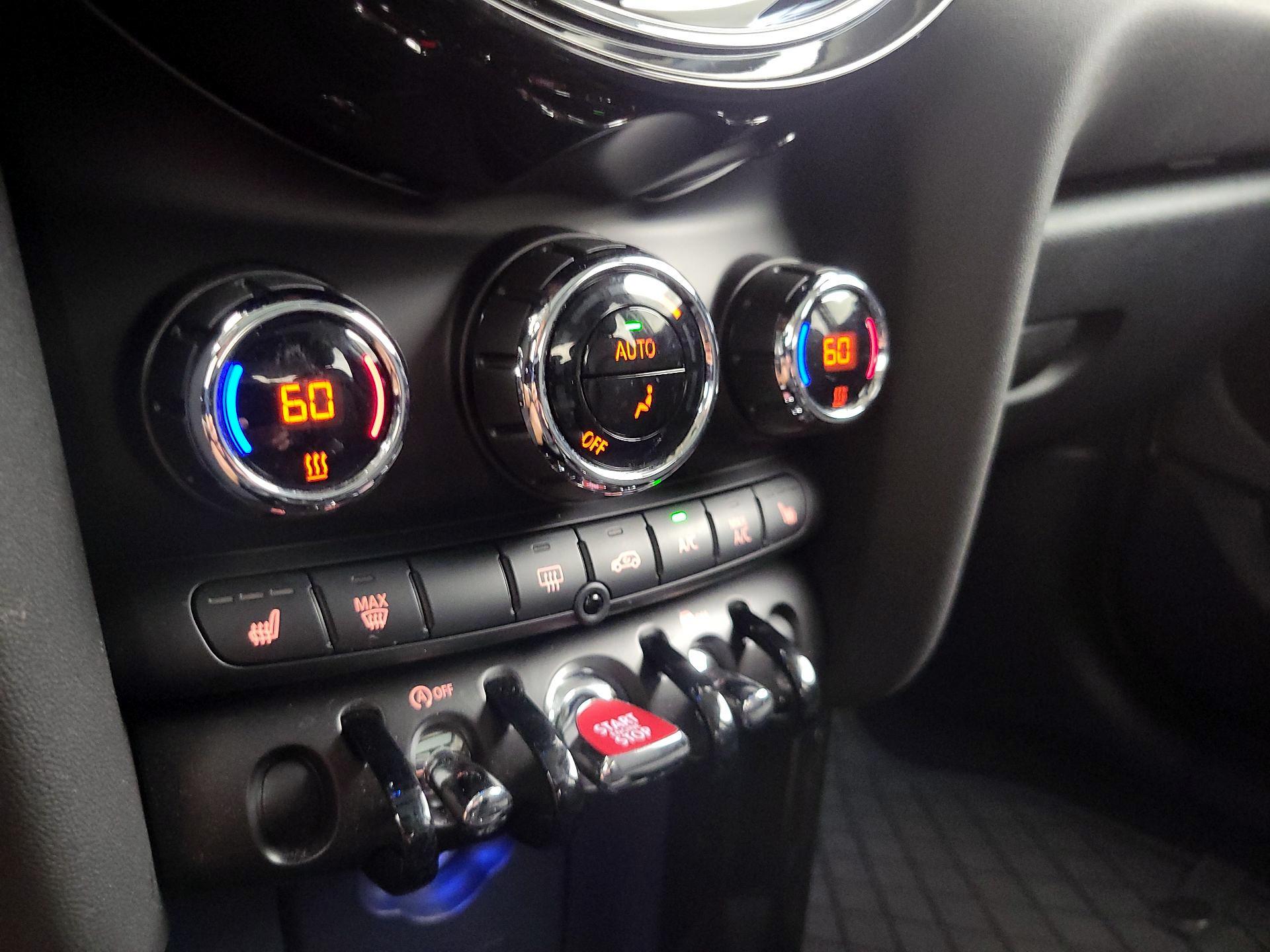 Thumbnail: 2023 MINI Cooper Hardtop - 16