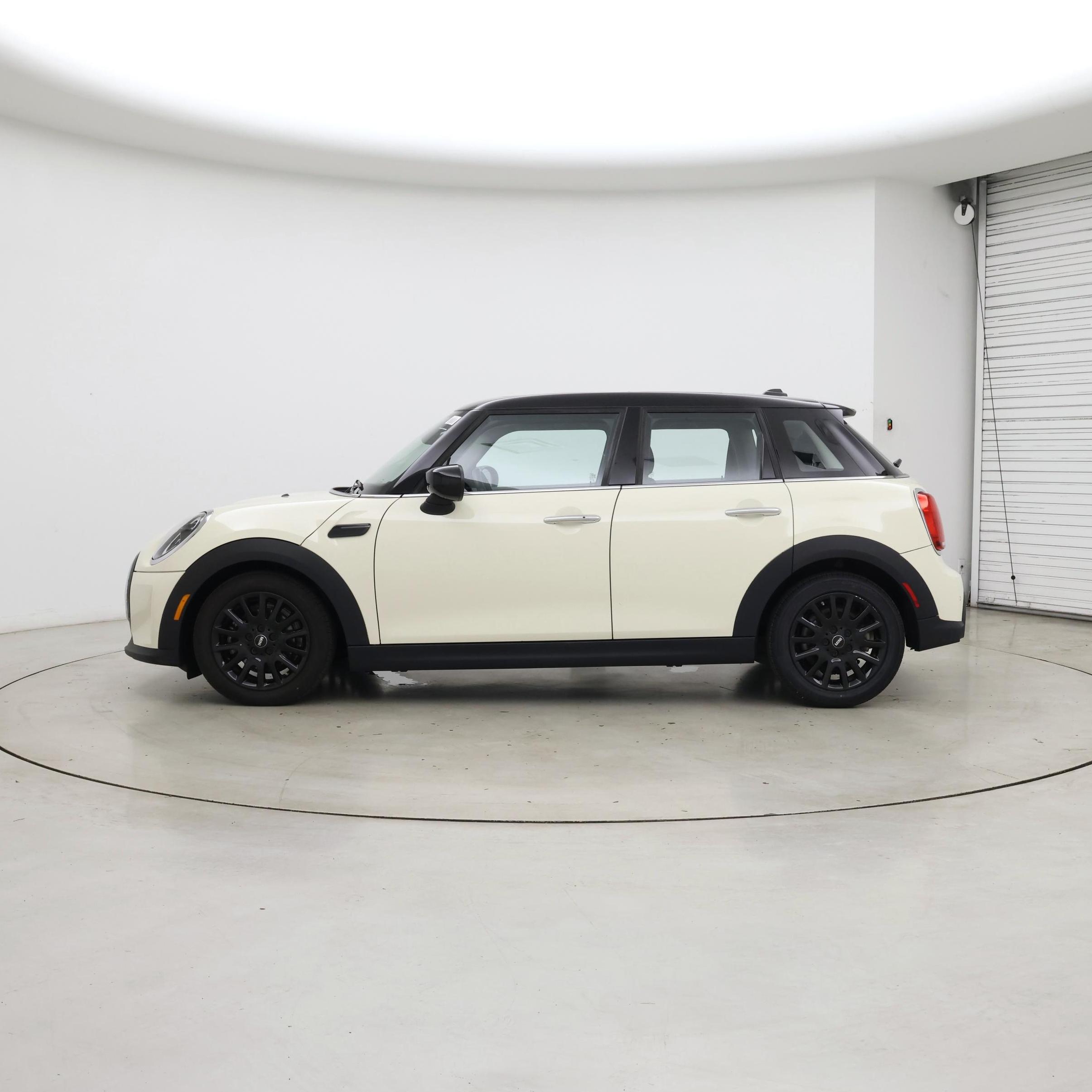 Thumbnail: 2023 MINI Cooper Hardtop - 3