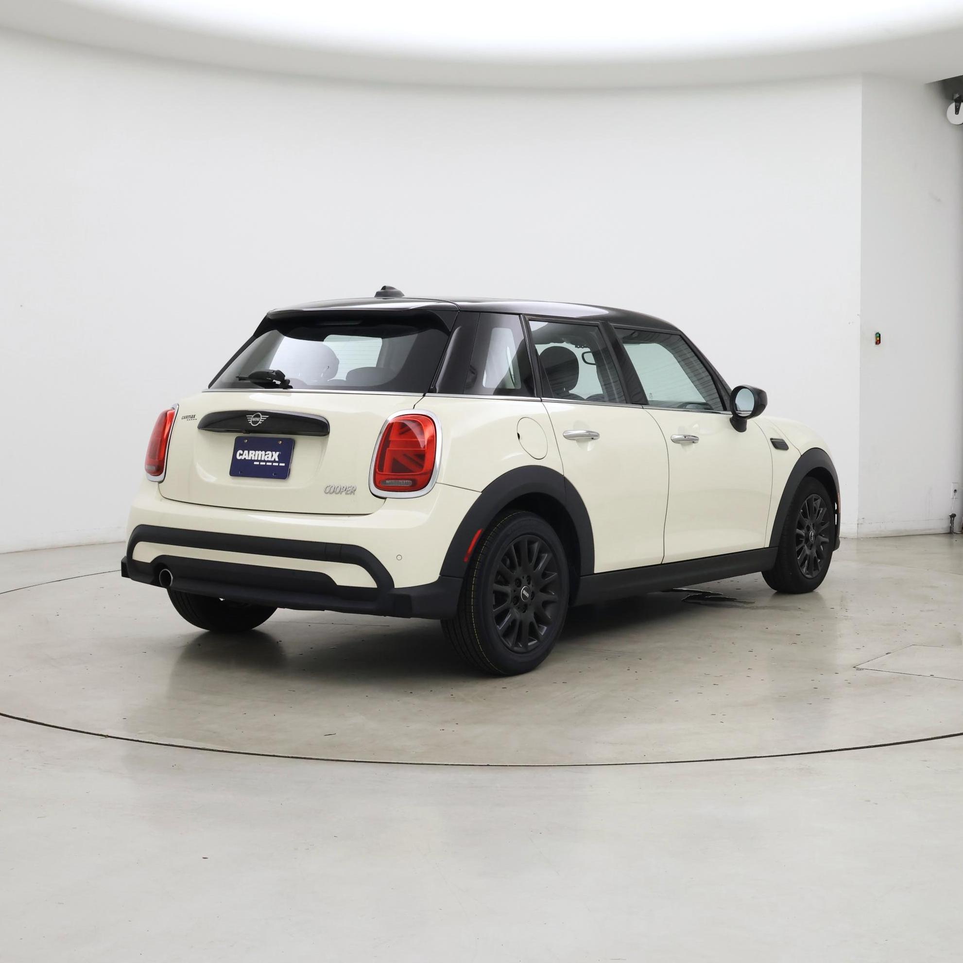 Thumbnail: 2023 MINI Cooper Hardtop - 8