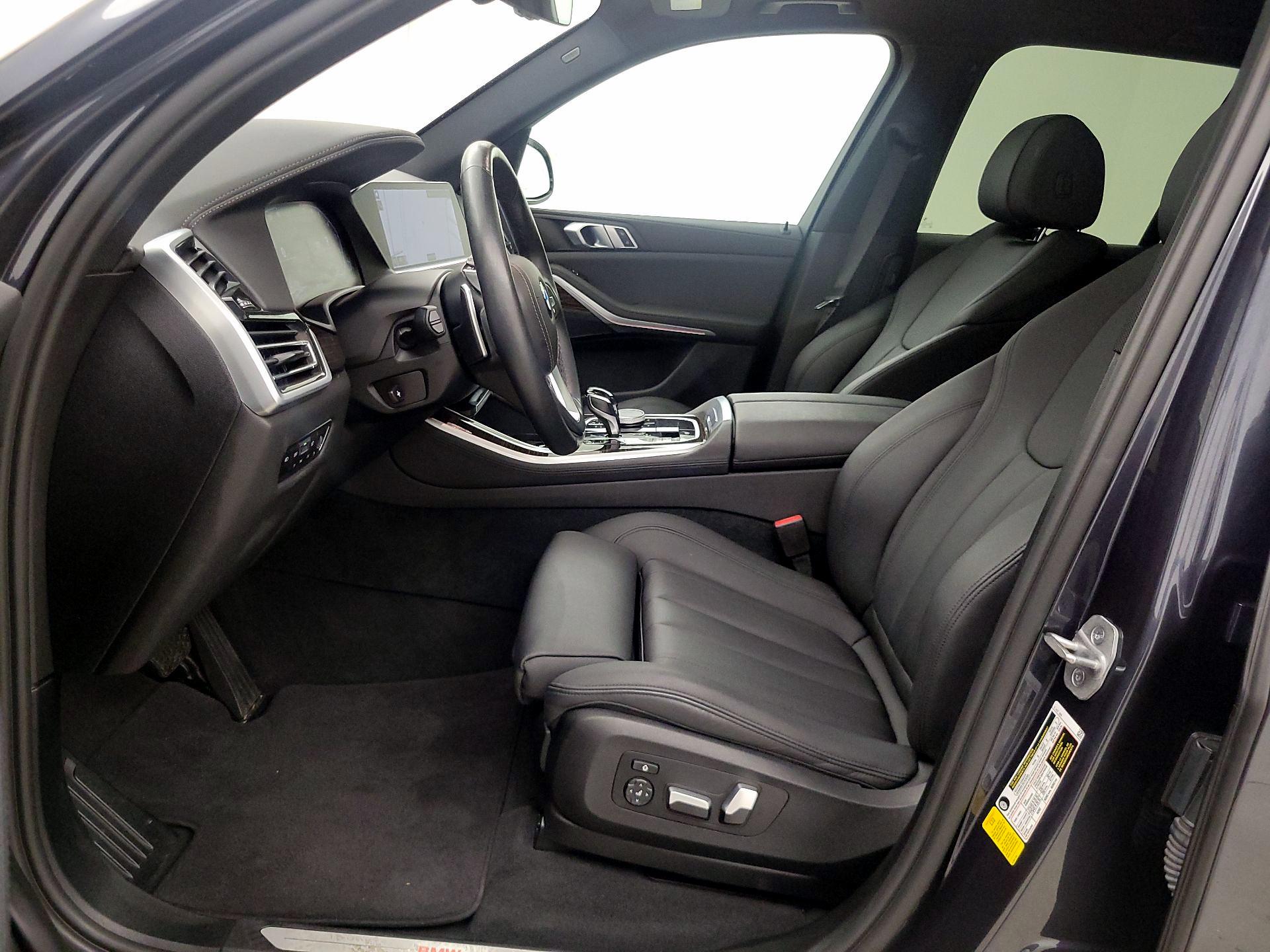 Thumbnail: 2021 BMW X5 - 11