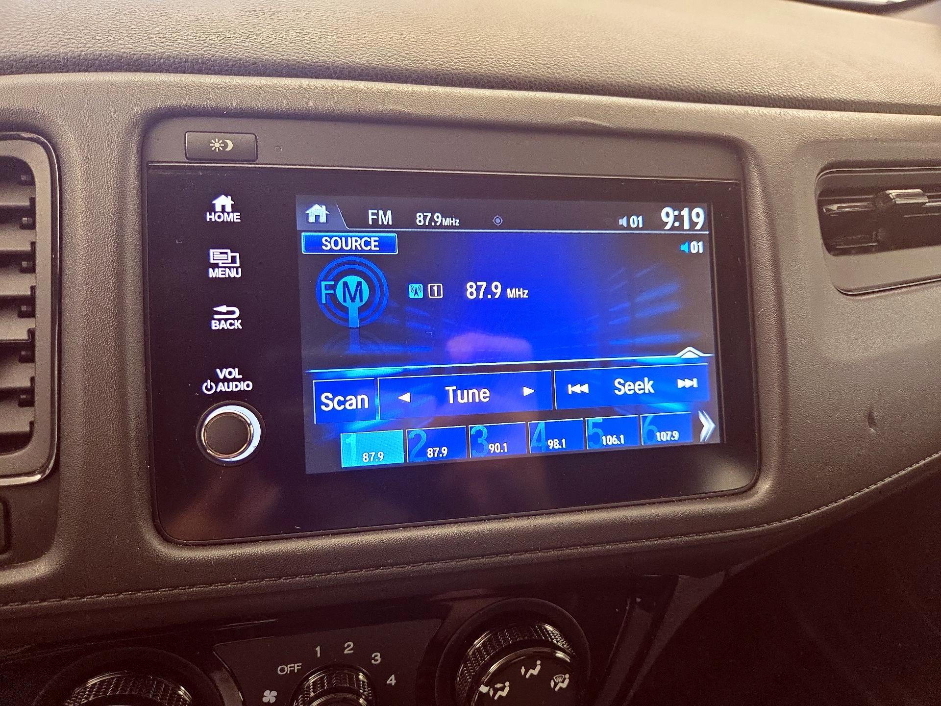 Thumbnail: 2019 Honda HR-V - 15